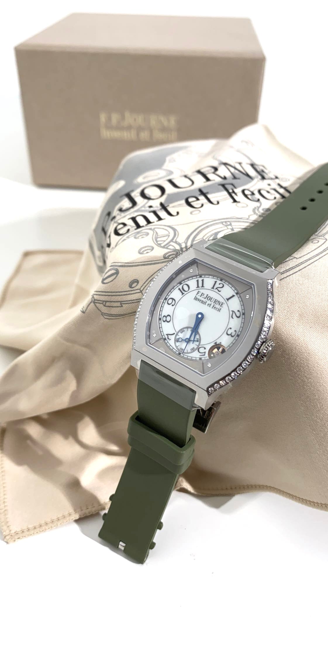 F.P. Journe Elégante 40 MM Ceramic Insert Watch