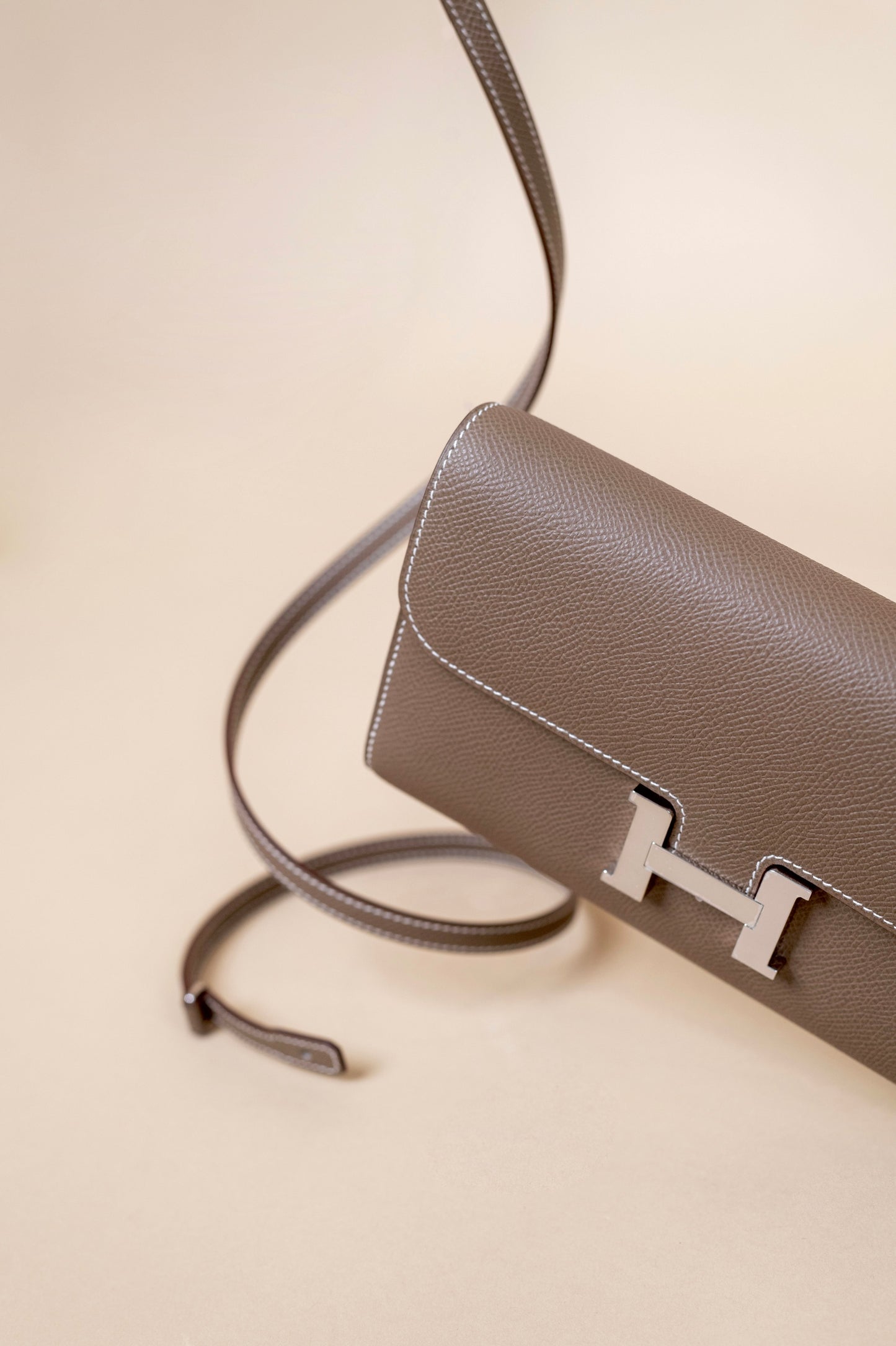 Hermès Constance Wallet To Go in Etoupe PHW