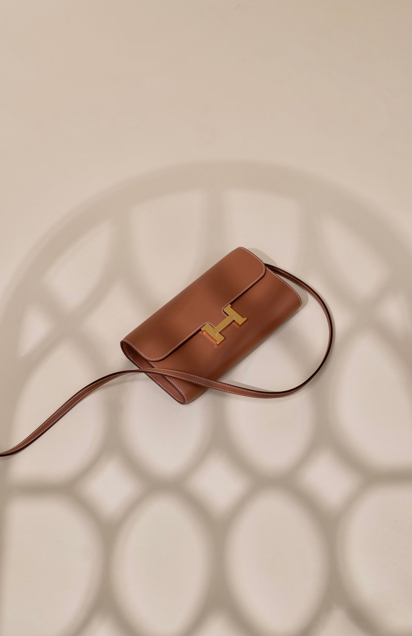 Hermès Constance Wallet To Go in Gold GHW