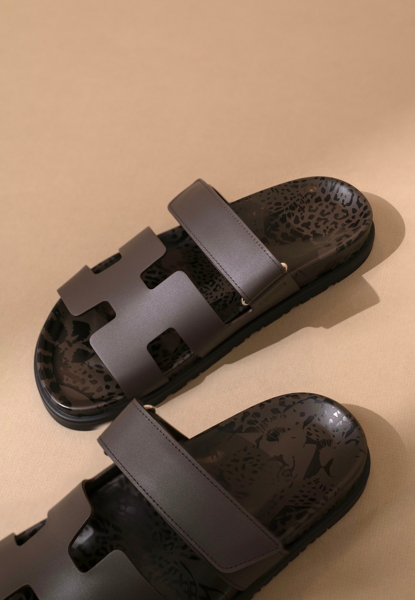 Hermès Chypre Sandal in Écorce