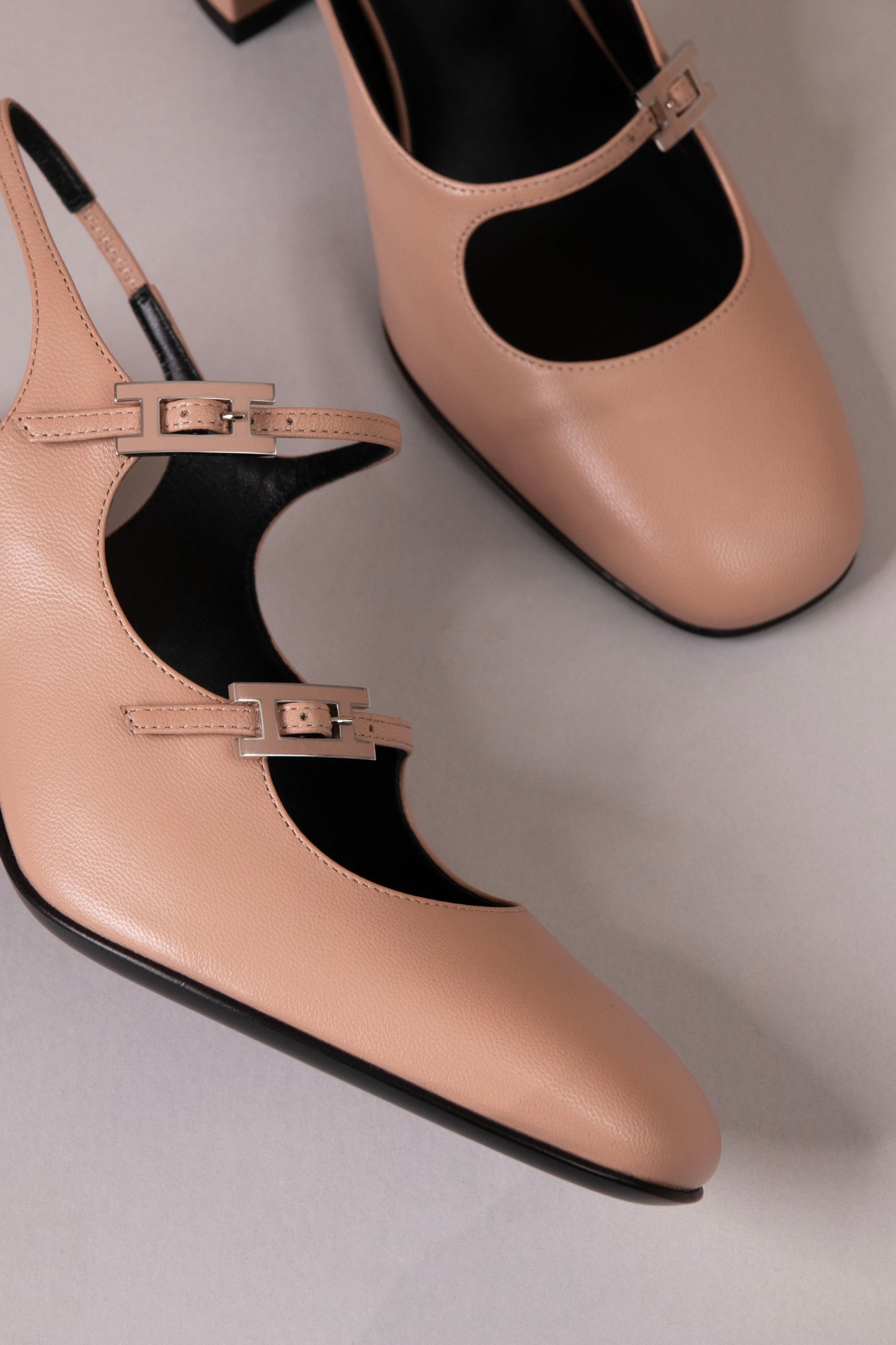 Hermès Jackie 90 Pumps in Beige Perlino