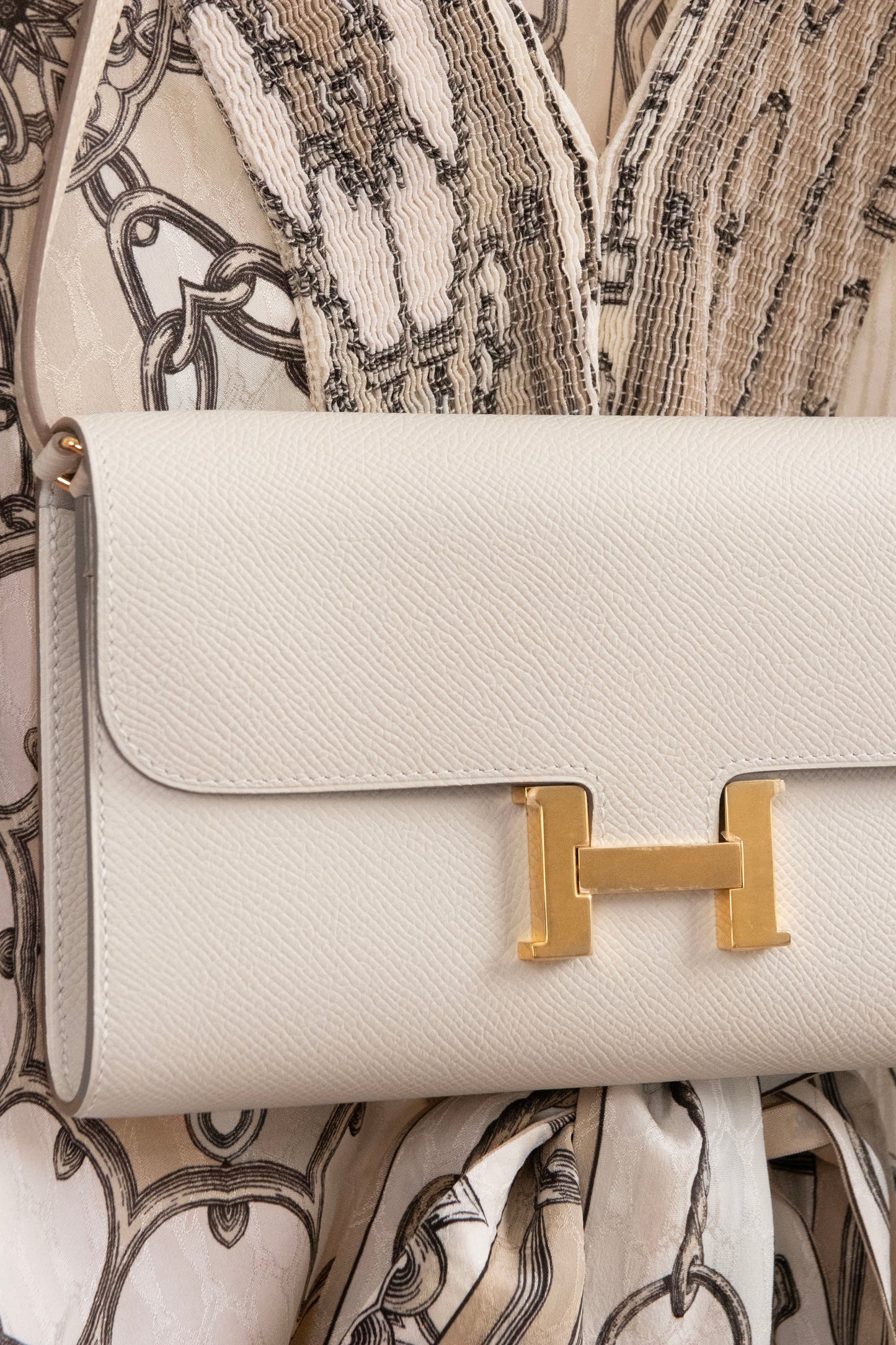 Hermès Constance To Go Wallet Craie GHW