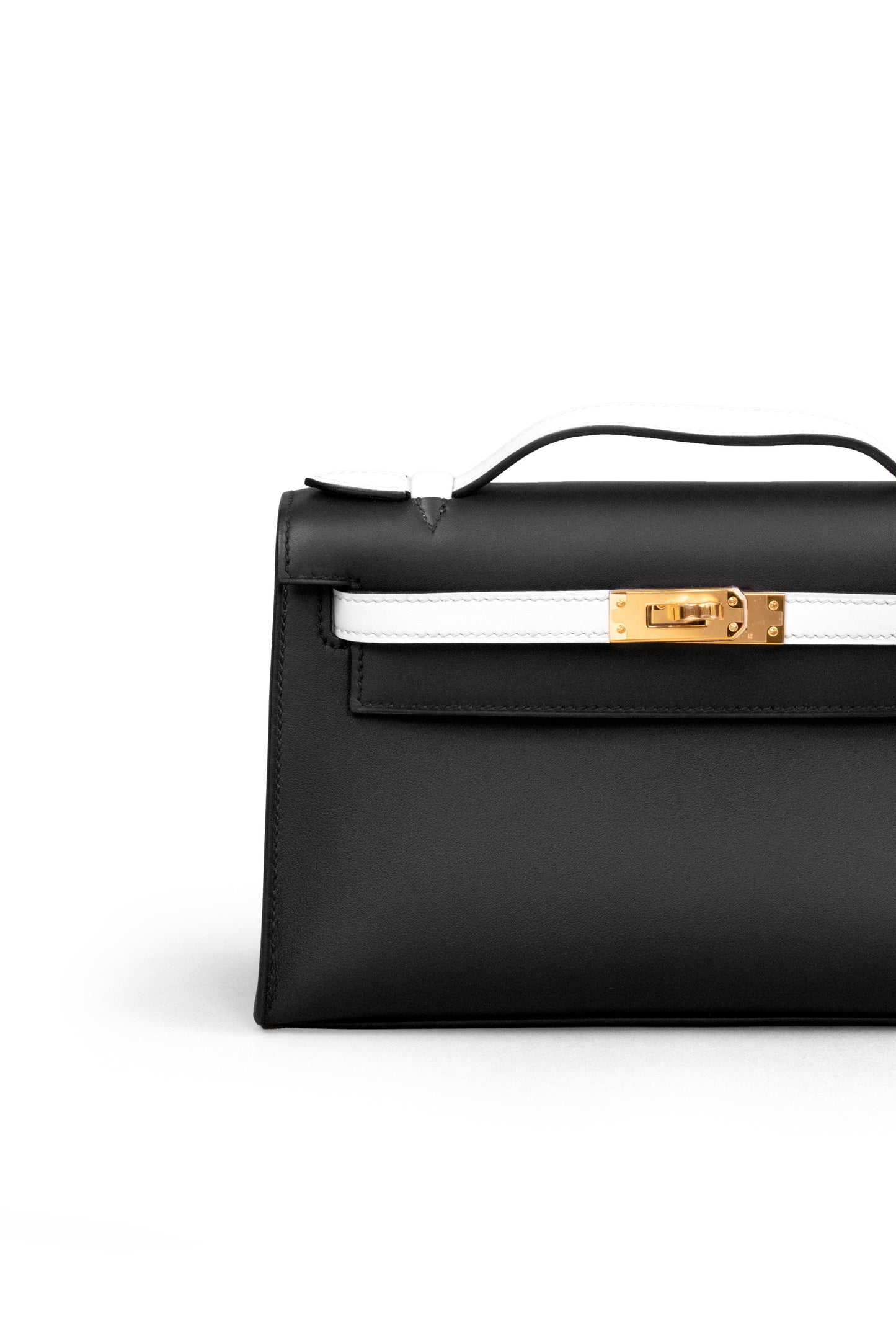 Hermes Kelly Pochette in Black/Nata with Gold Hardware