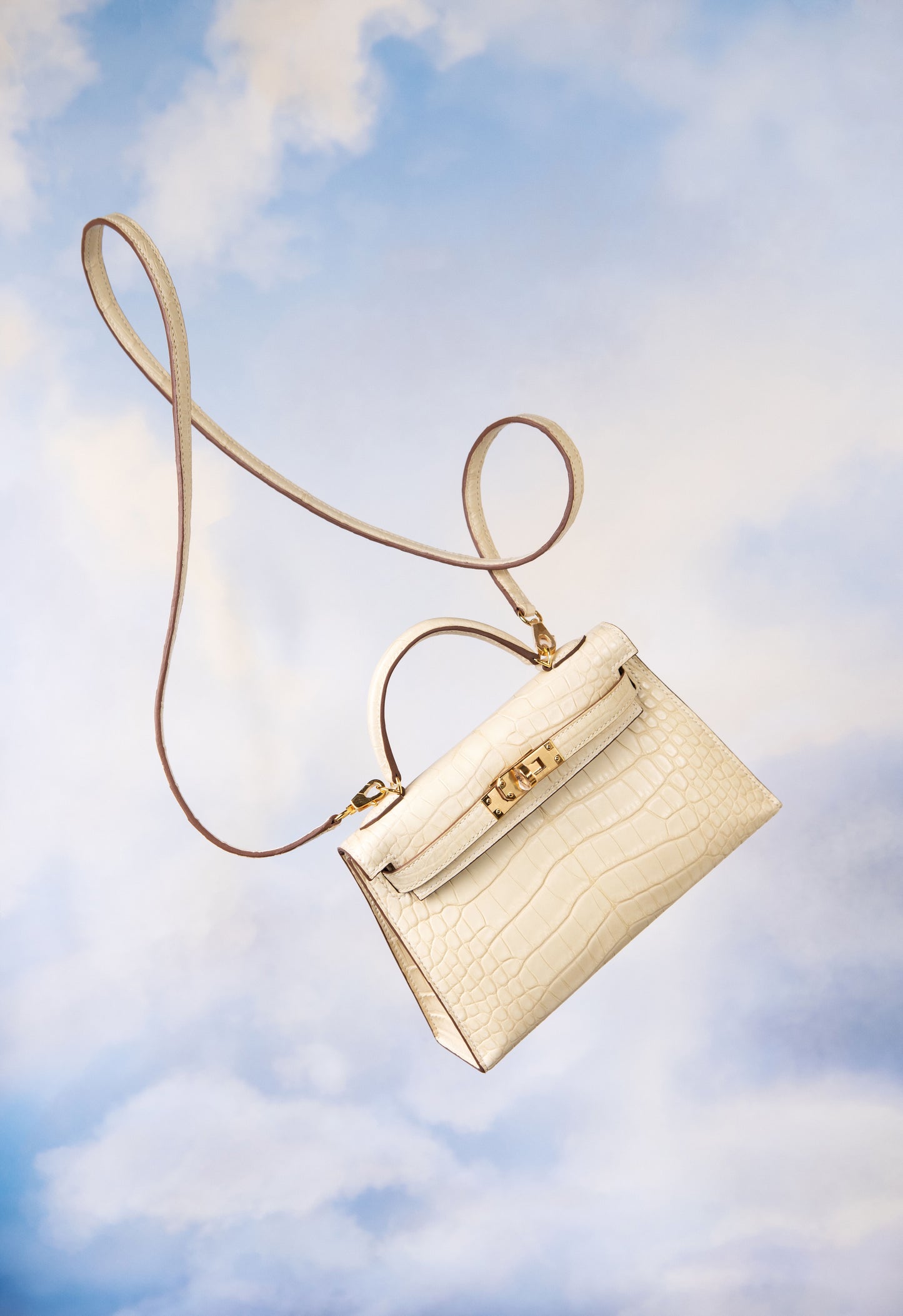 Hermès Mini Kelly Matte Alligator in Vanilla GHW