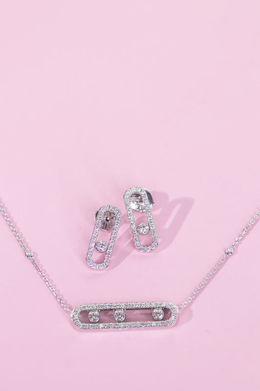 قلادة وأقراط ميسيكا بيبي موف بافيه من الذهب الأبيض