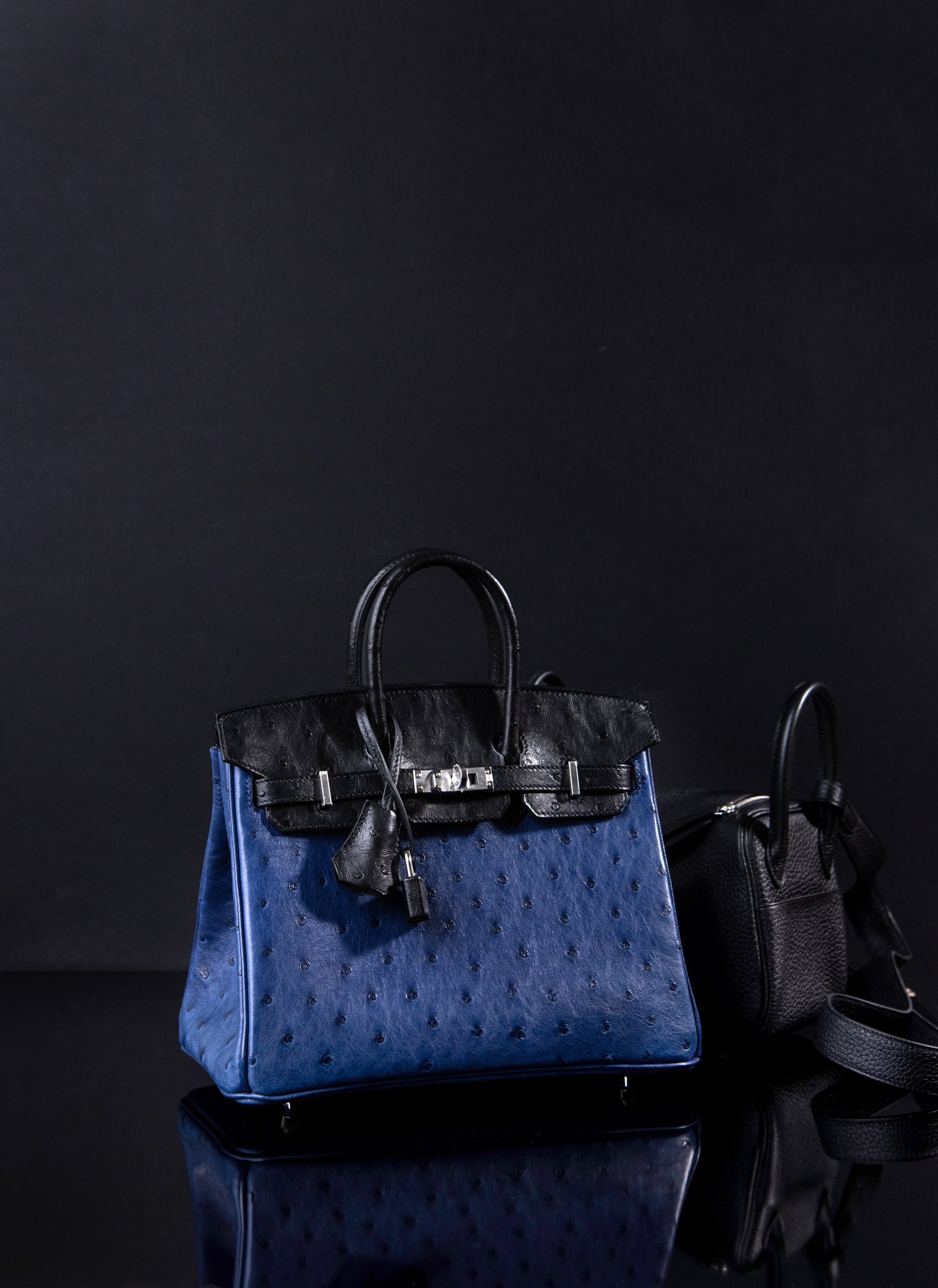 Hermès Limited Edition Birkin 25 Ostrich in Blue Sapphire/Black PHW