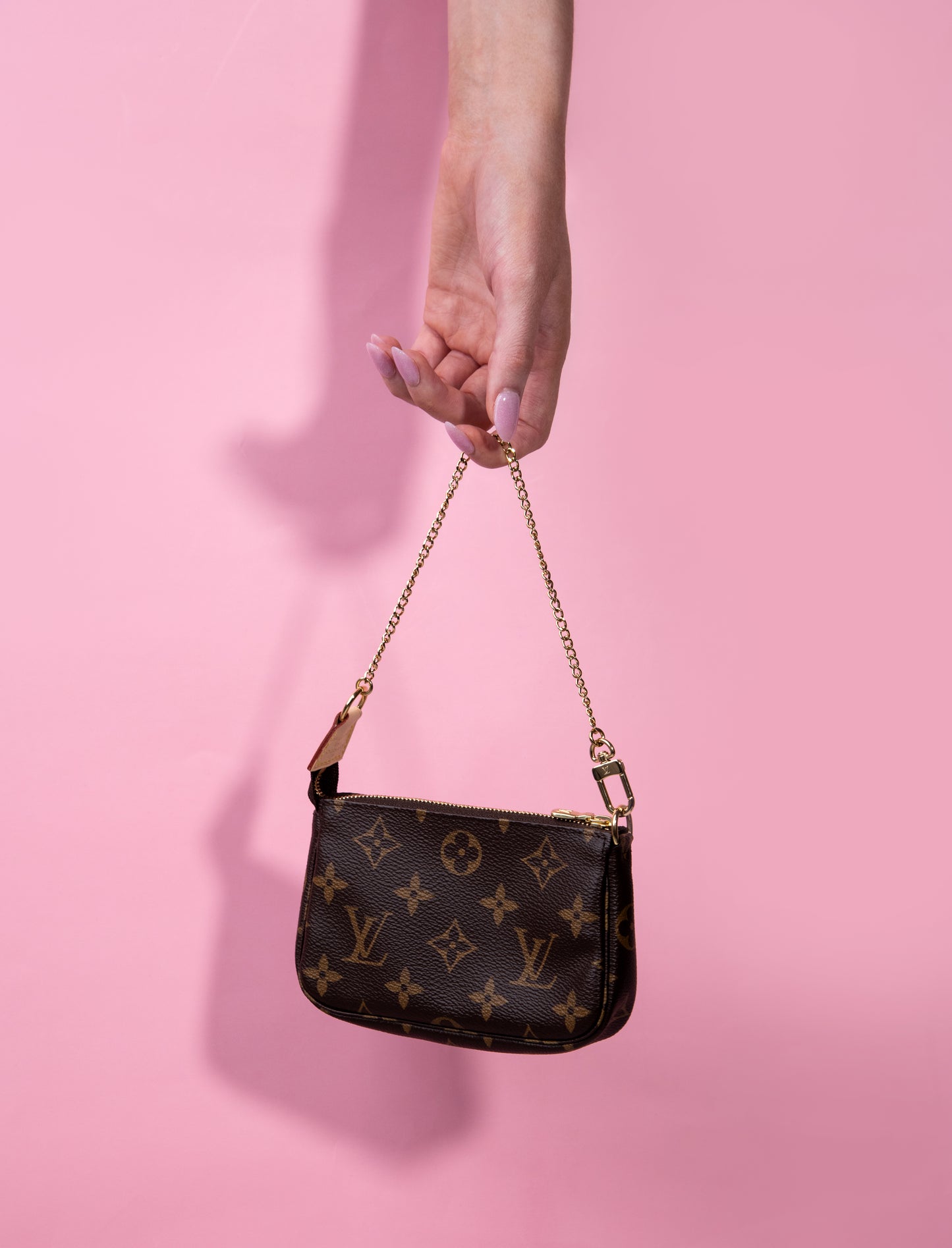 لويس فويتون Monogram Pochette وحقيبة Monogram صغيرة