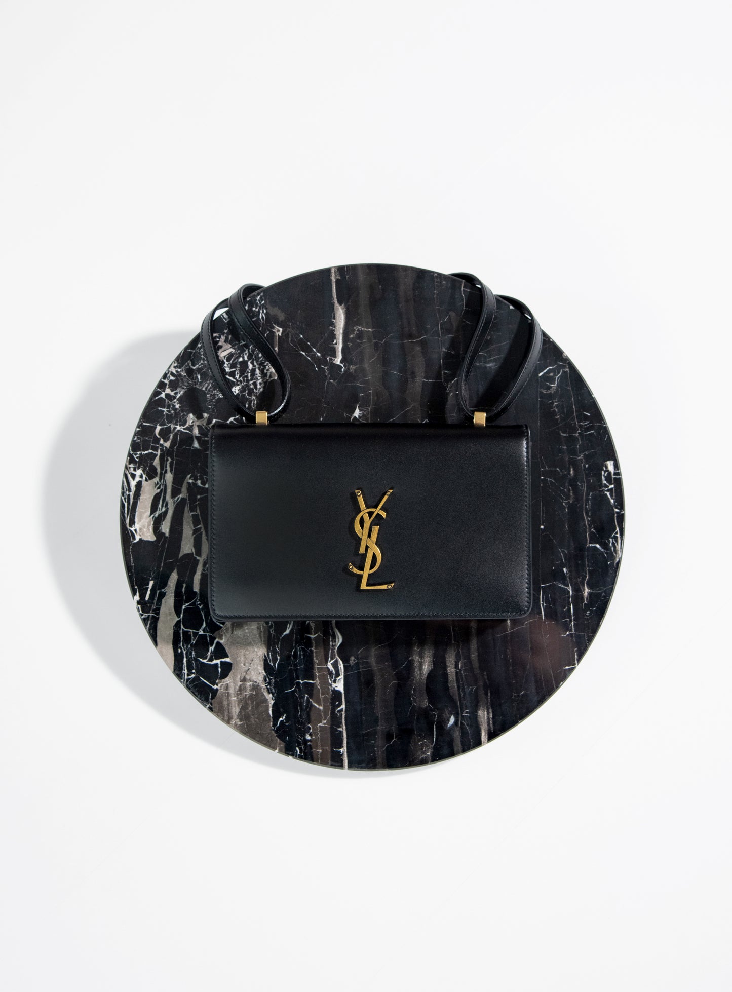 YSL - حقيبة ديلان مونوغرام