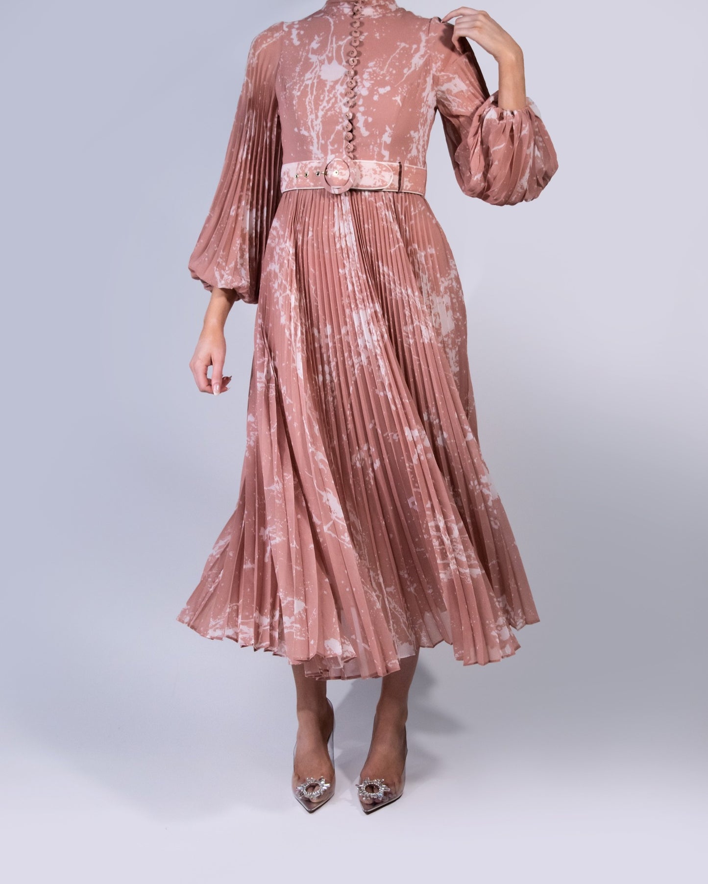 Hermès - فستان Mini 24/24 باللون الأبيض GHW وفستان Zimmermann Sunray متوسط الطول