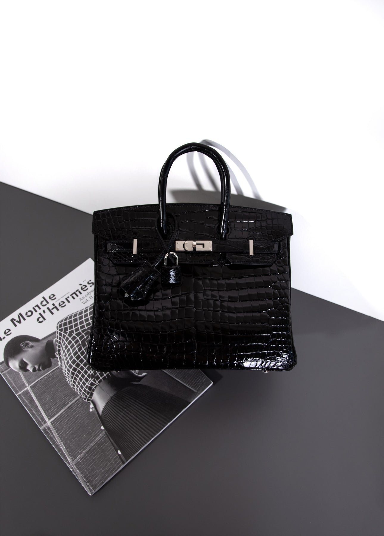 Hermès Birkin 25 Black Shiny Crocodile PHW