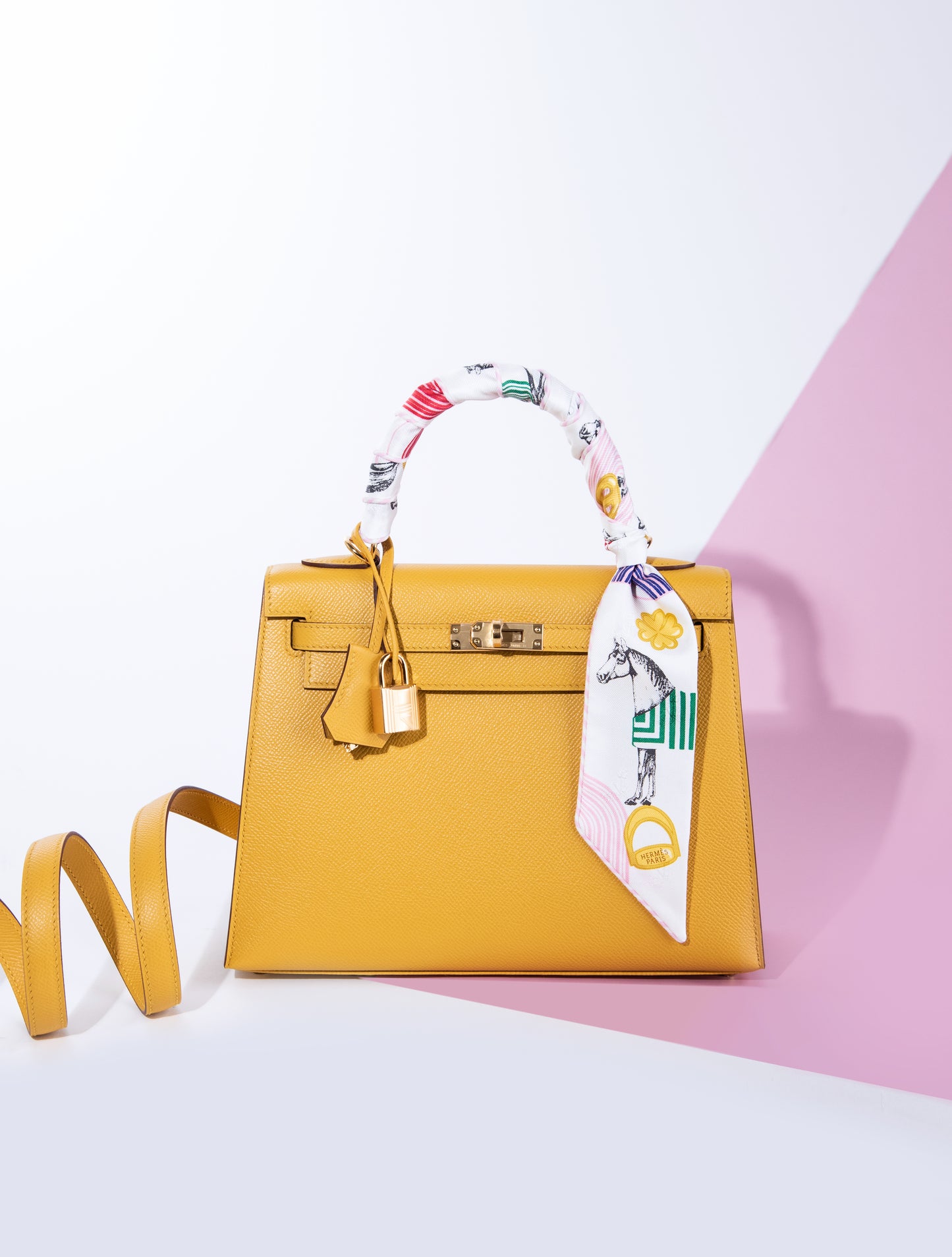 Hermès Kelly 25 Sellier in Jaune Ambre GHW