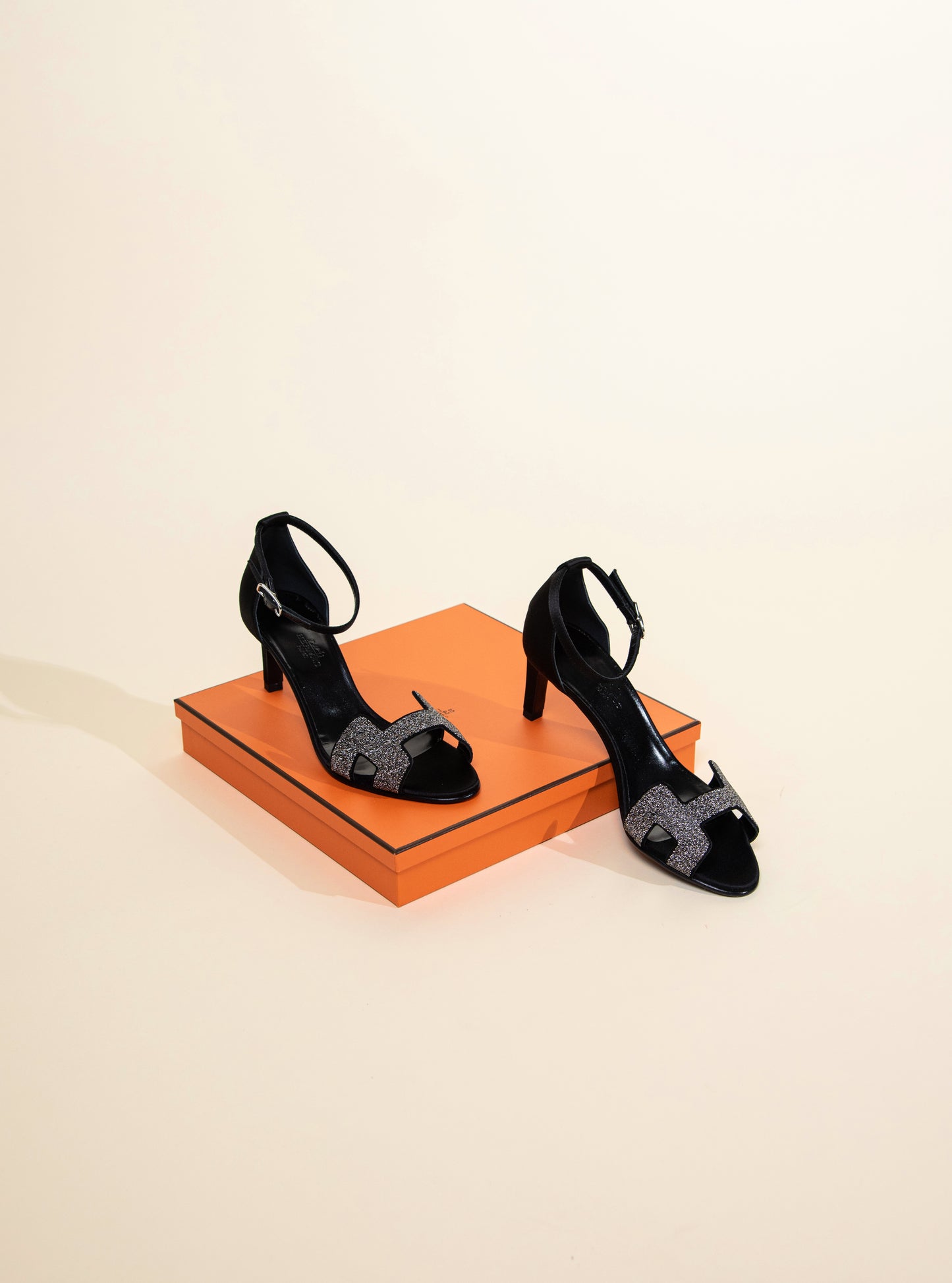 Hermès Black Preimere Sandals