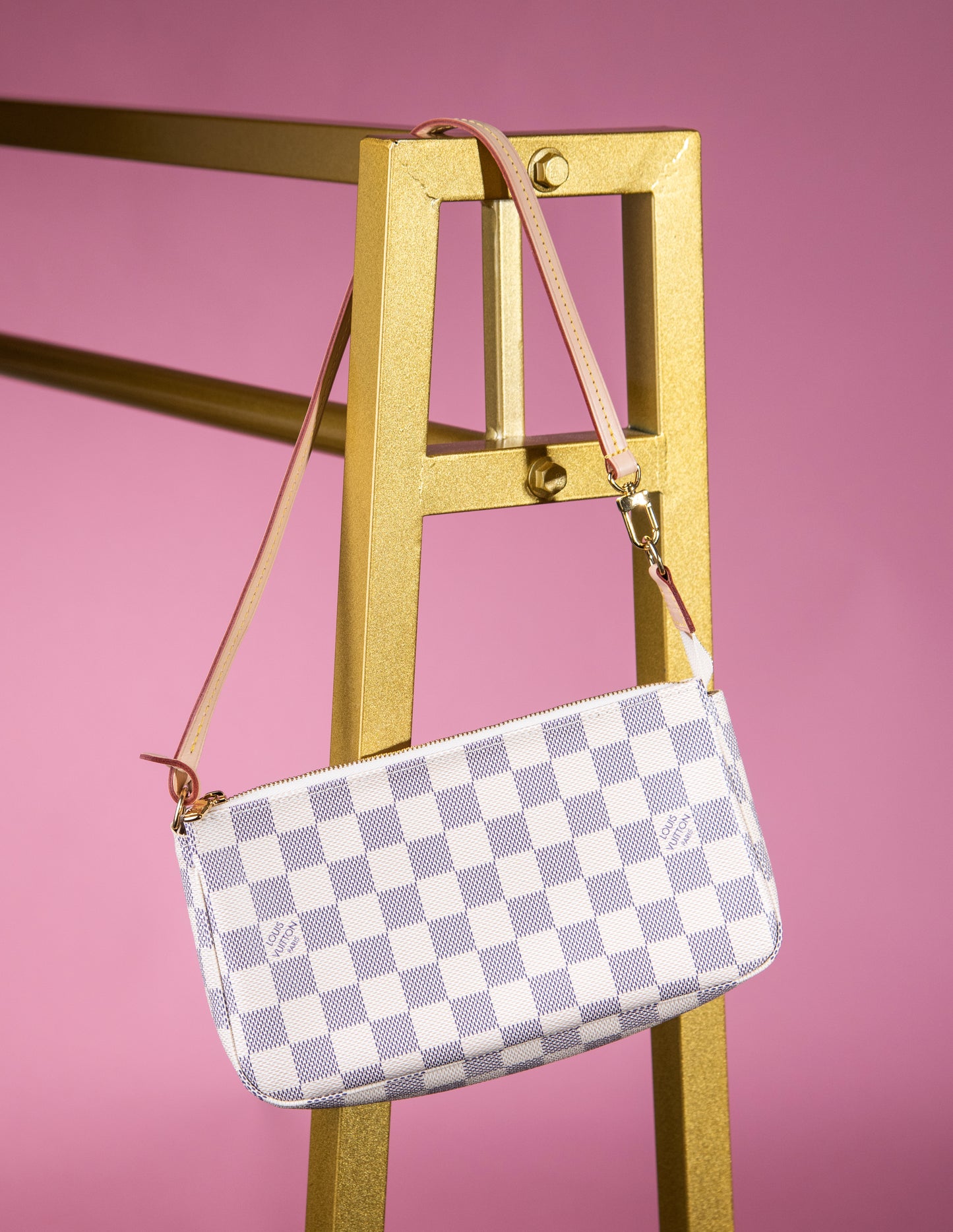Louis Vuitton Classic Pochette Tote Bag