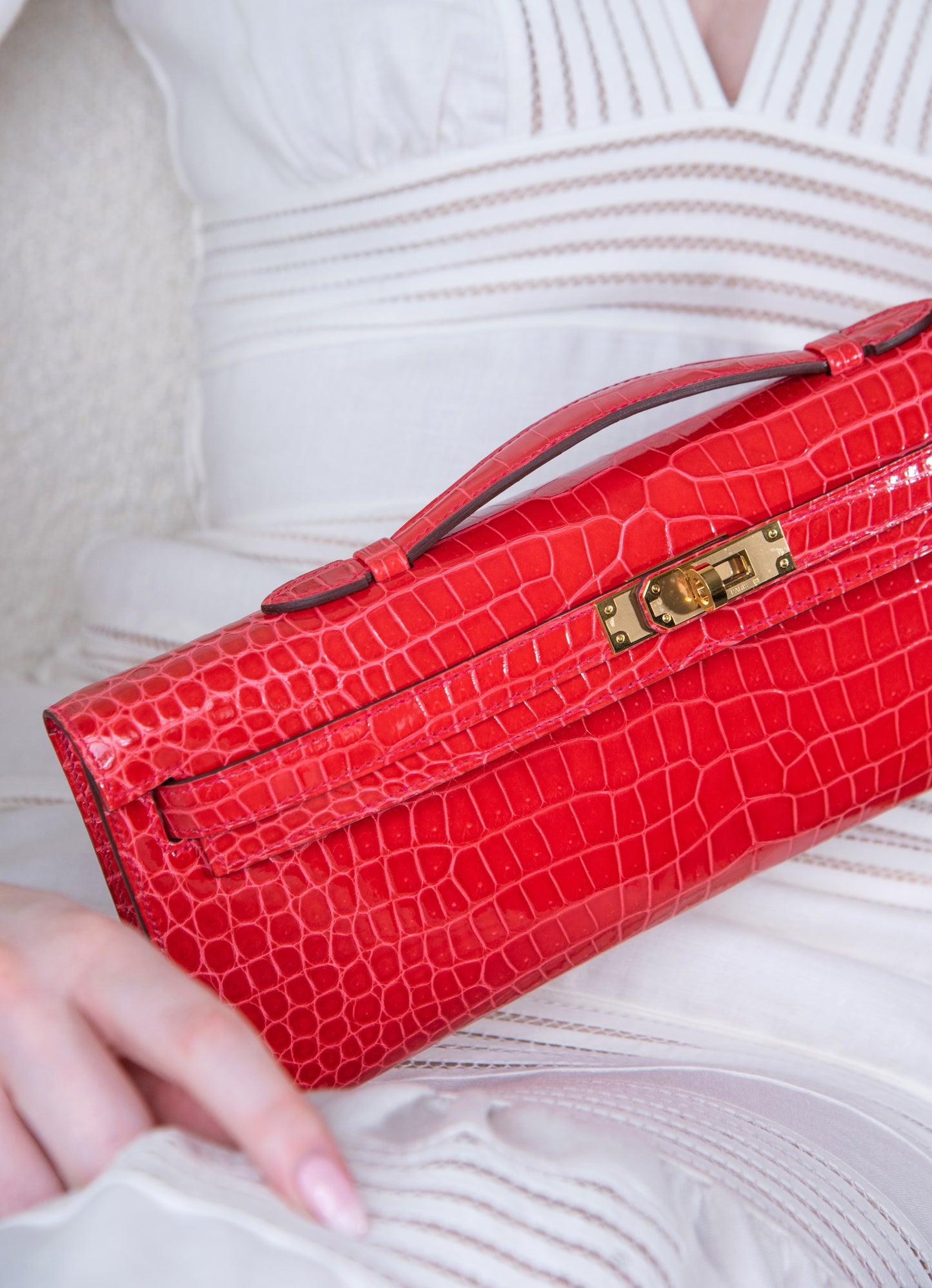 Hermès Kelly Cut Crocodile in Rouge De Coeur GHW