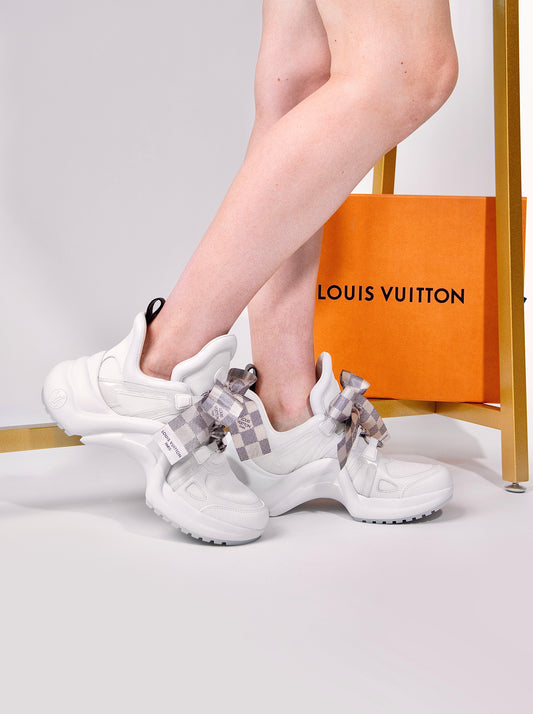 حذاء رياضي Louis Vuitton Archlight باللون الأبيض