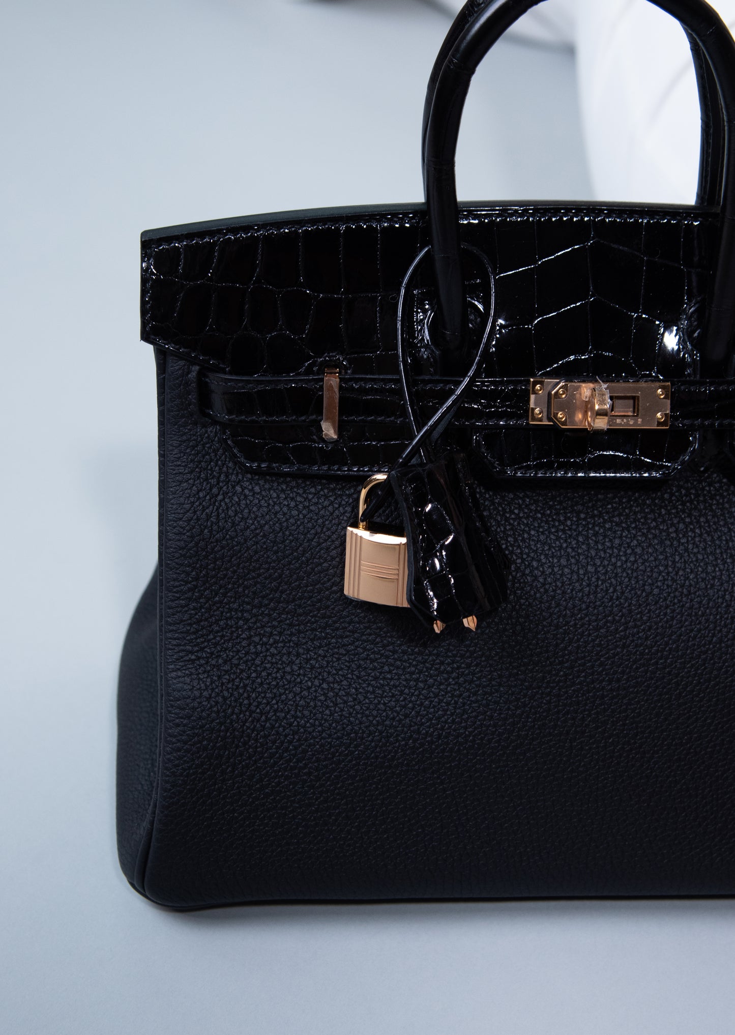 Hermès Birkin Touch 25 Black Shiny Alligator