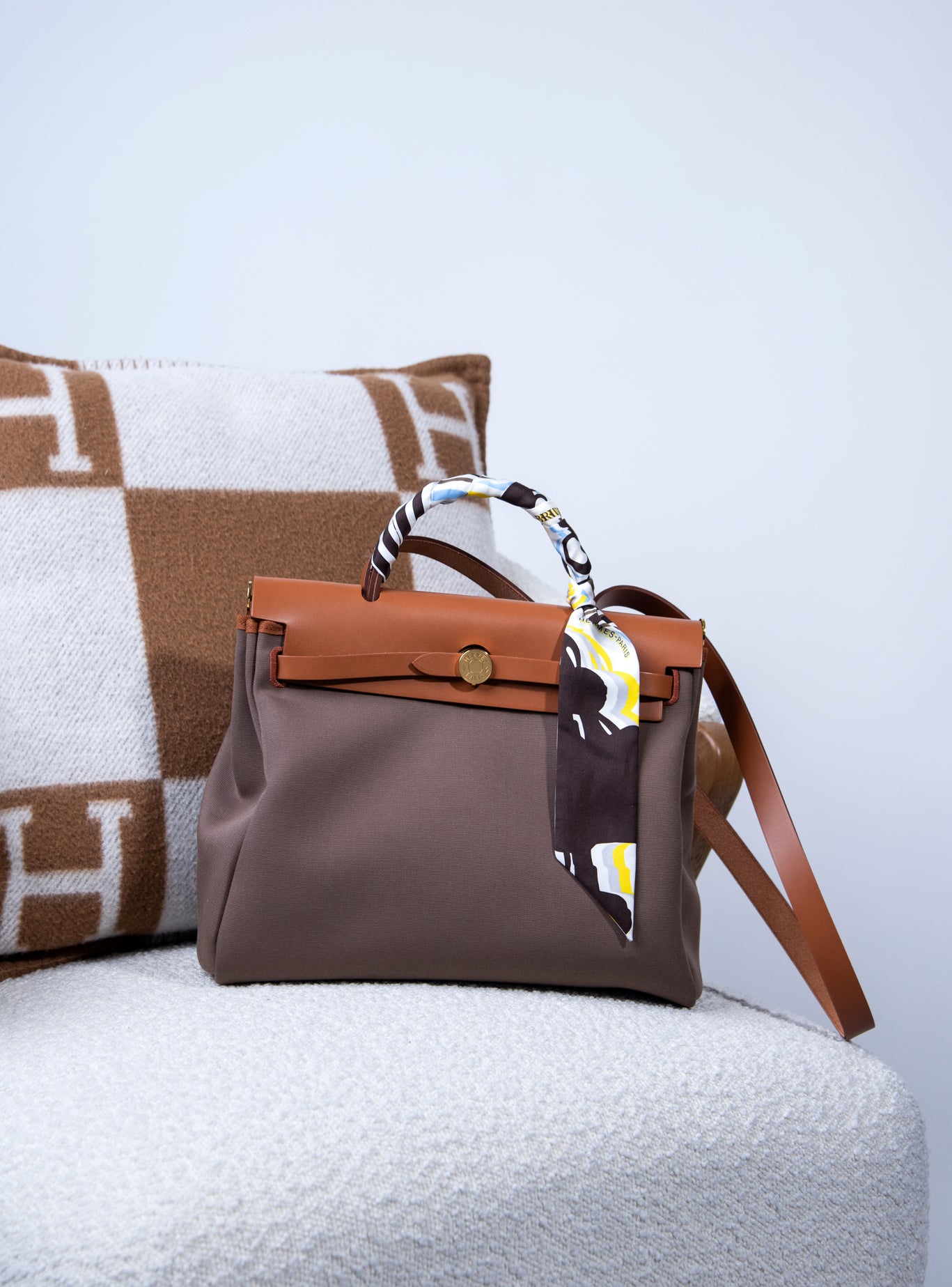 Hermès Herbag 31 in Etoupe & Naturel