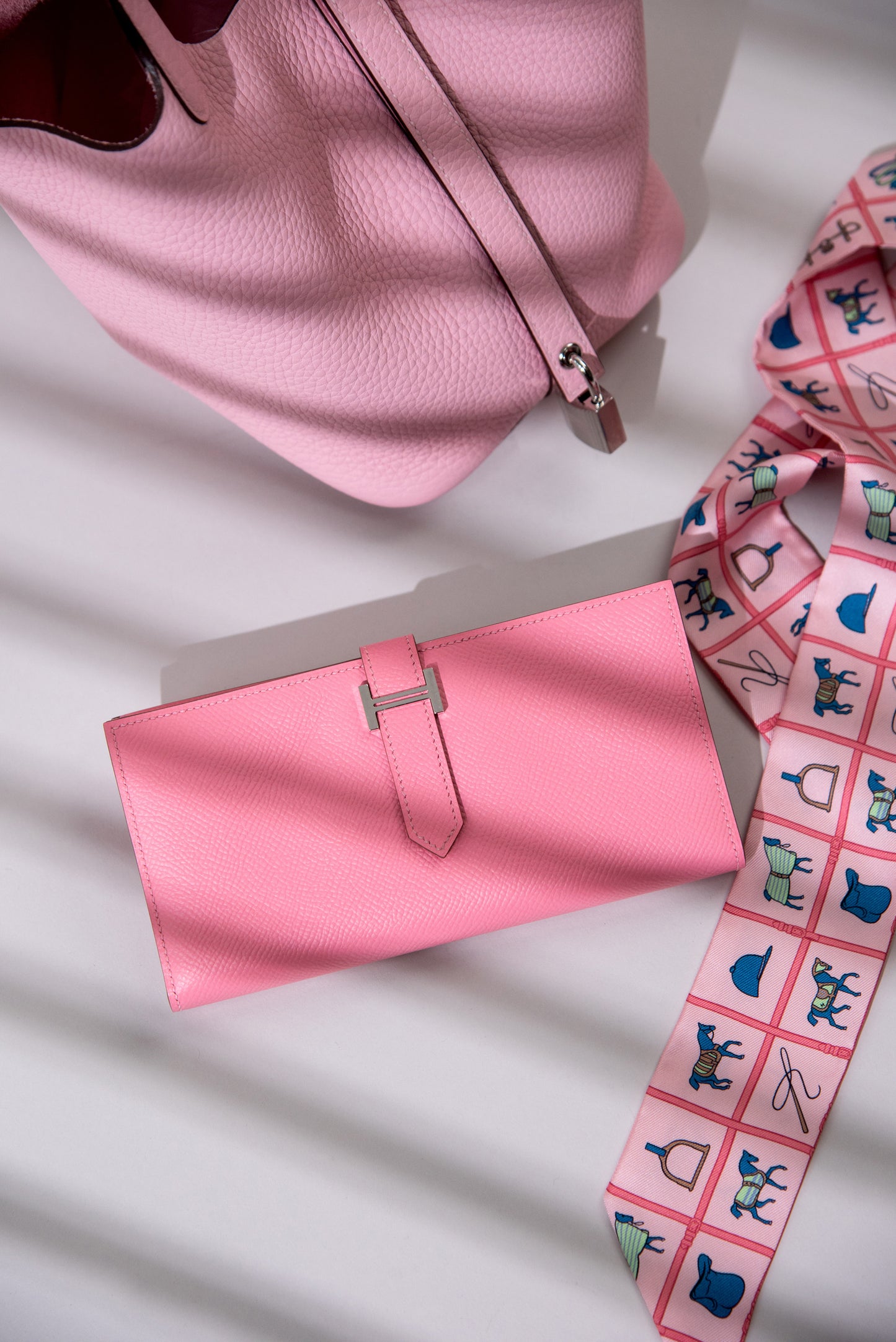 Hermès Bearn Wallet in Rose Confetti