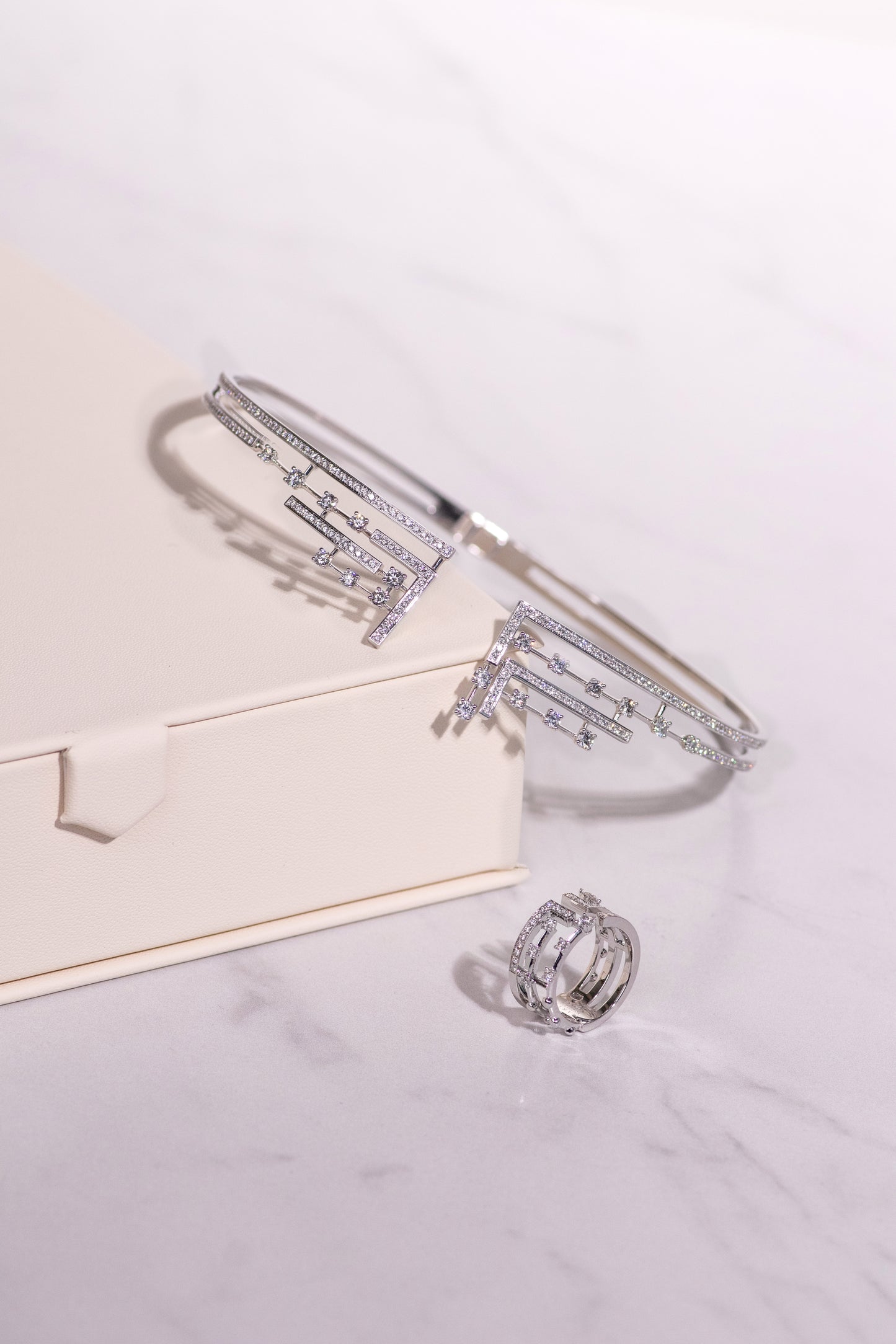Marli Avenues White Gold Diamond Necklace Choker And Ring