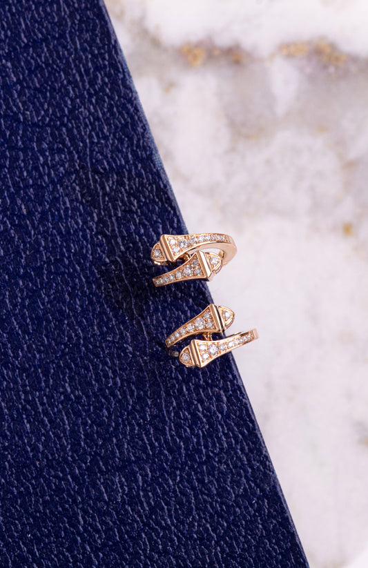 أقراط مارلي كليو هاجي من الذهب الوردي