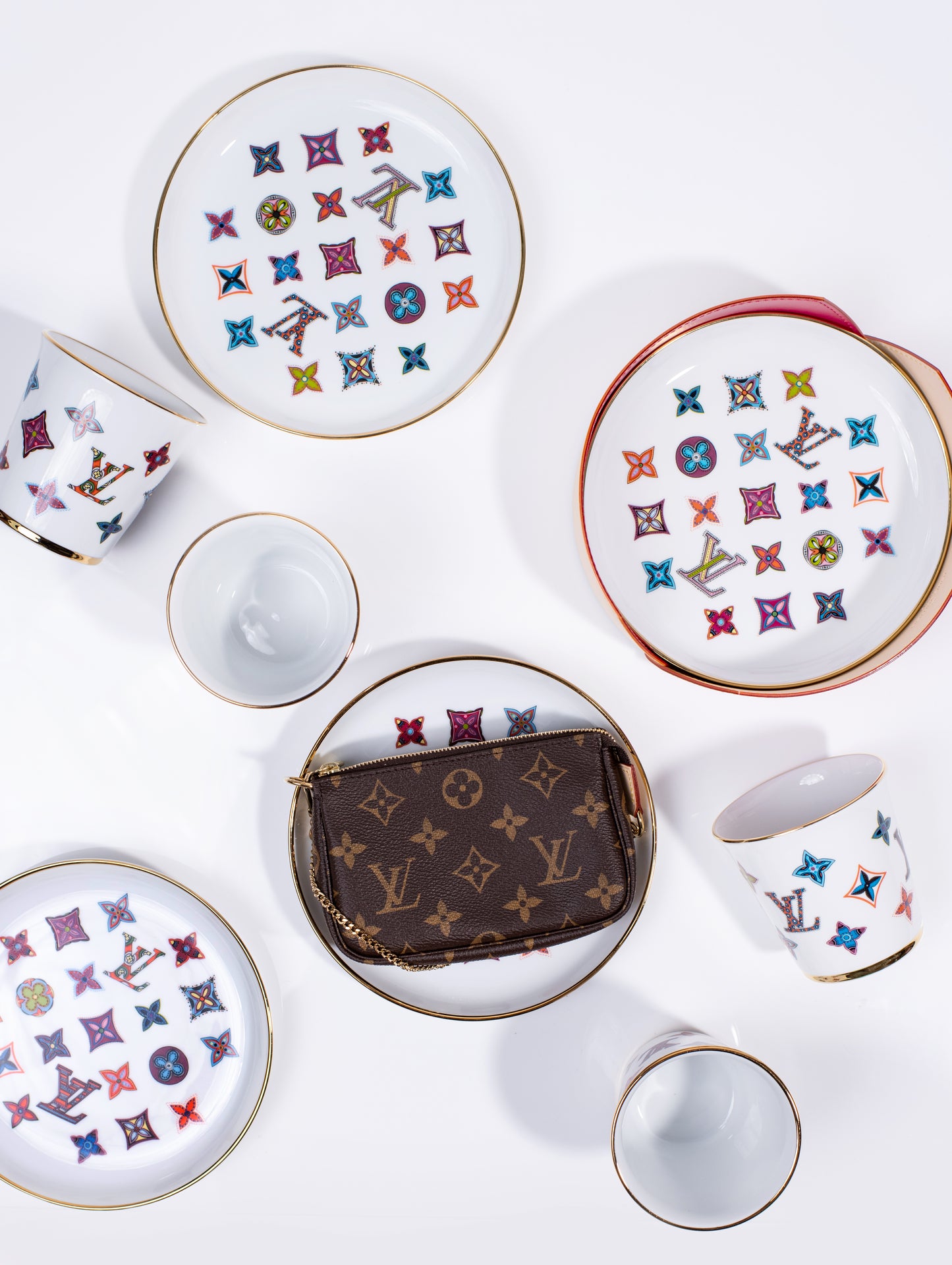 لويس فويتون Monogram Pochette وحقيبة Monogram صغيرة