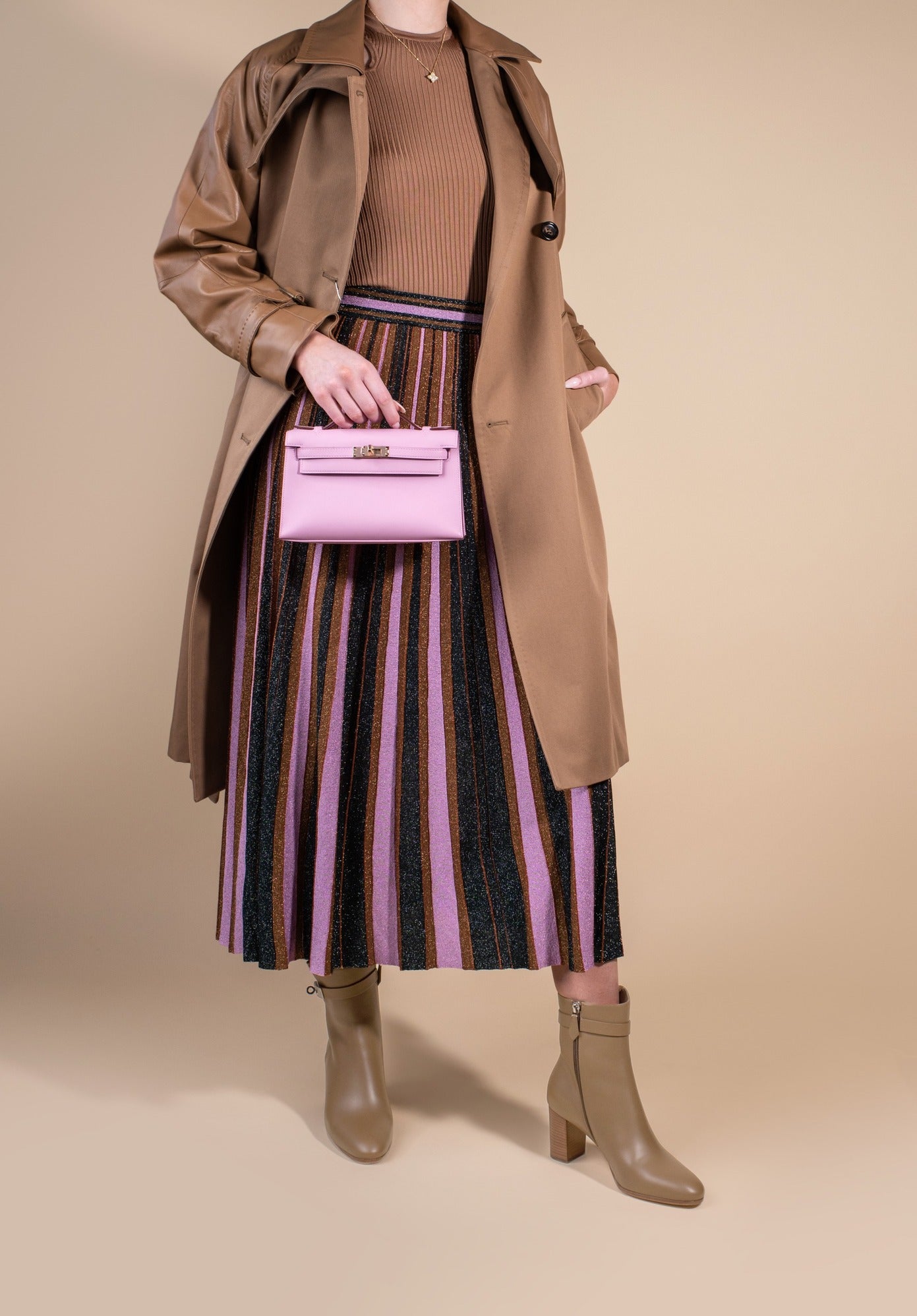 Max Mara Trench Coat with Hermès Kelly Pochette in Muave