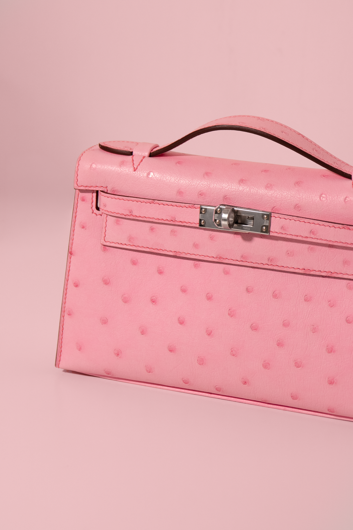 Hermès Kelly Pochette Bubblegum Ostrich PHW
