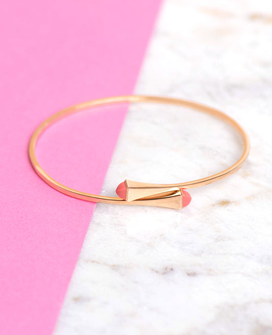 مارلي كليو من الذهب الوردي وحجر المرجان والعقيق الأبيض