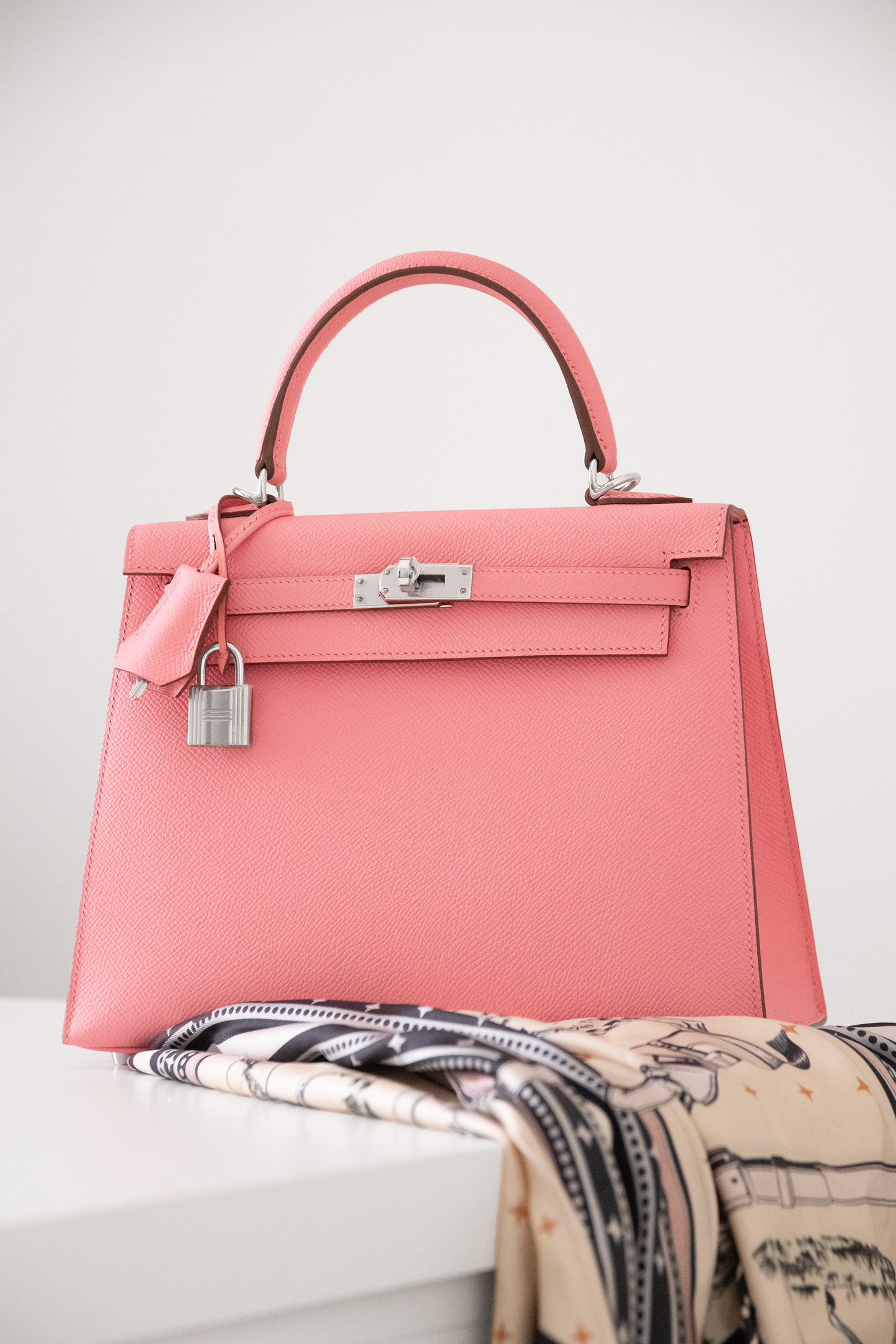 Hermès Kelly 25 Epsom in Rose Confetti PHW