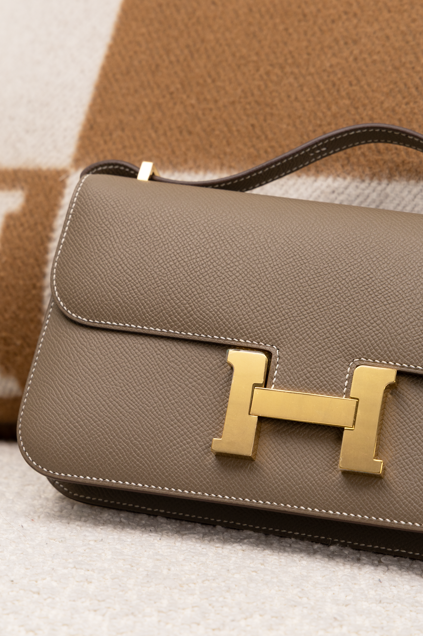 Hermès Constance Elan Epsom in Etoupe GHW