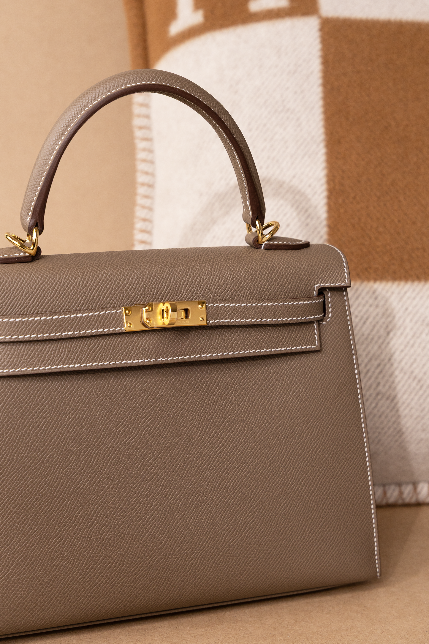 Hermès Kelly 25 Epsom Etoupe GHW