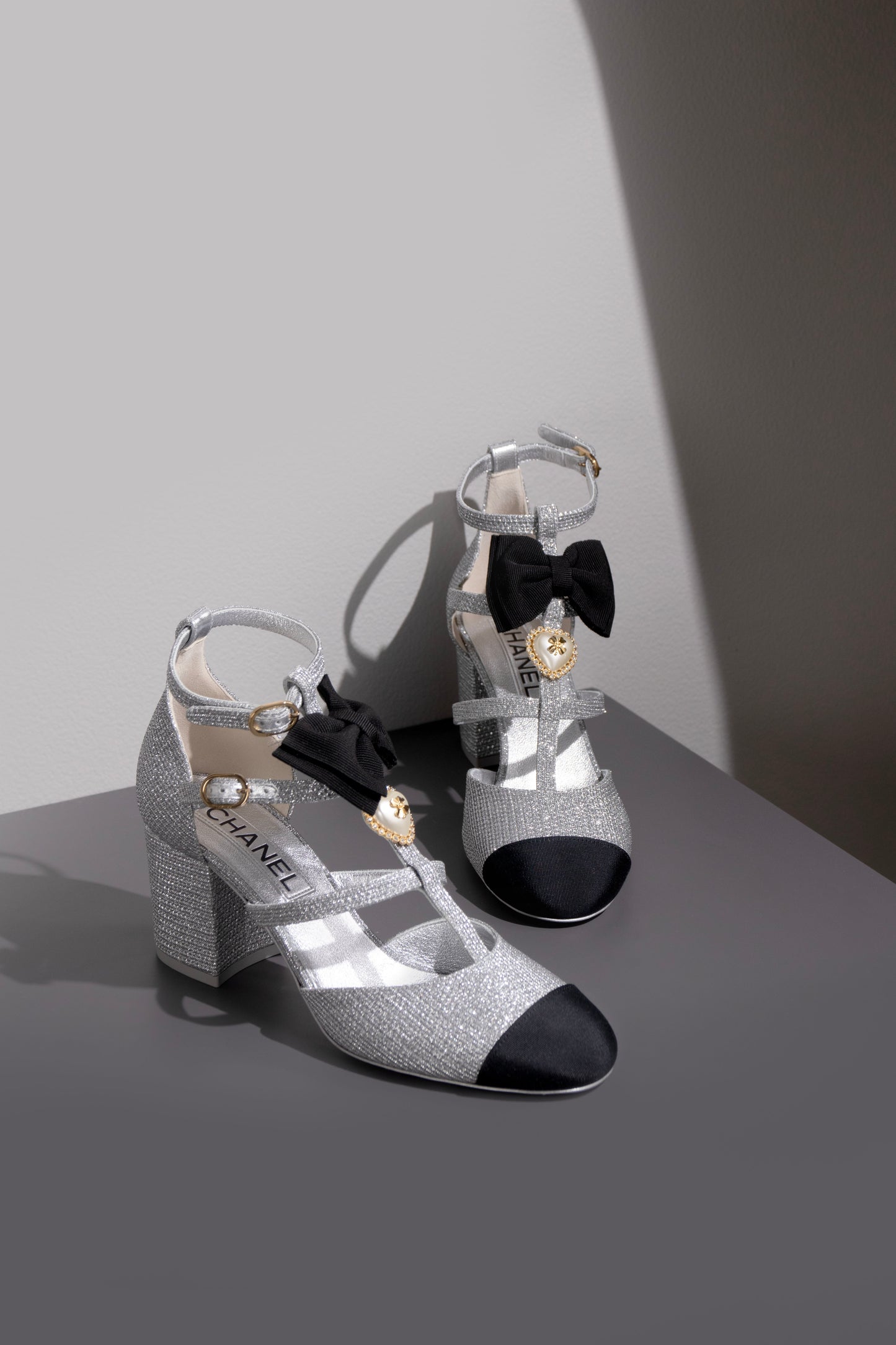 Chanel Sandals Silver Metallic Leather Cap Toe