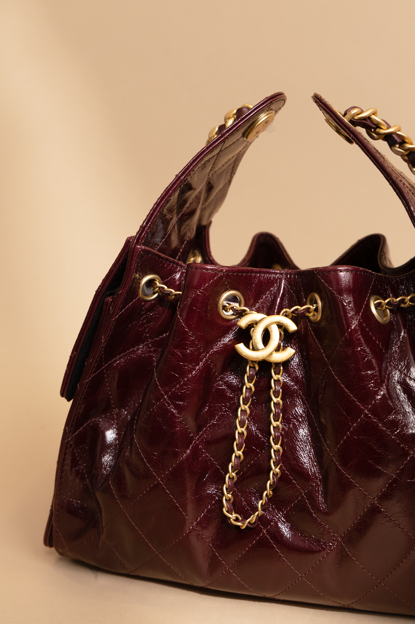 Chanel Hobo 25 Shiny Crumpled Calfskin & Gold-Tone Metal in Burgundy