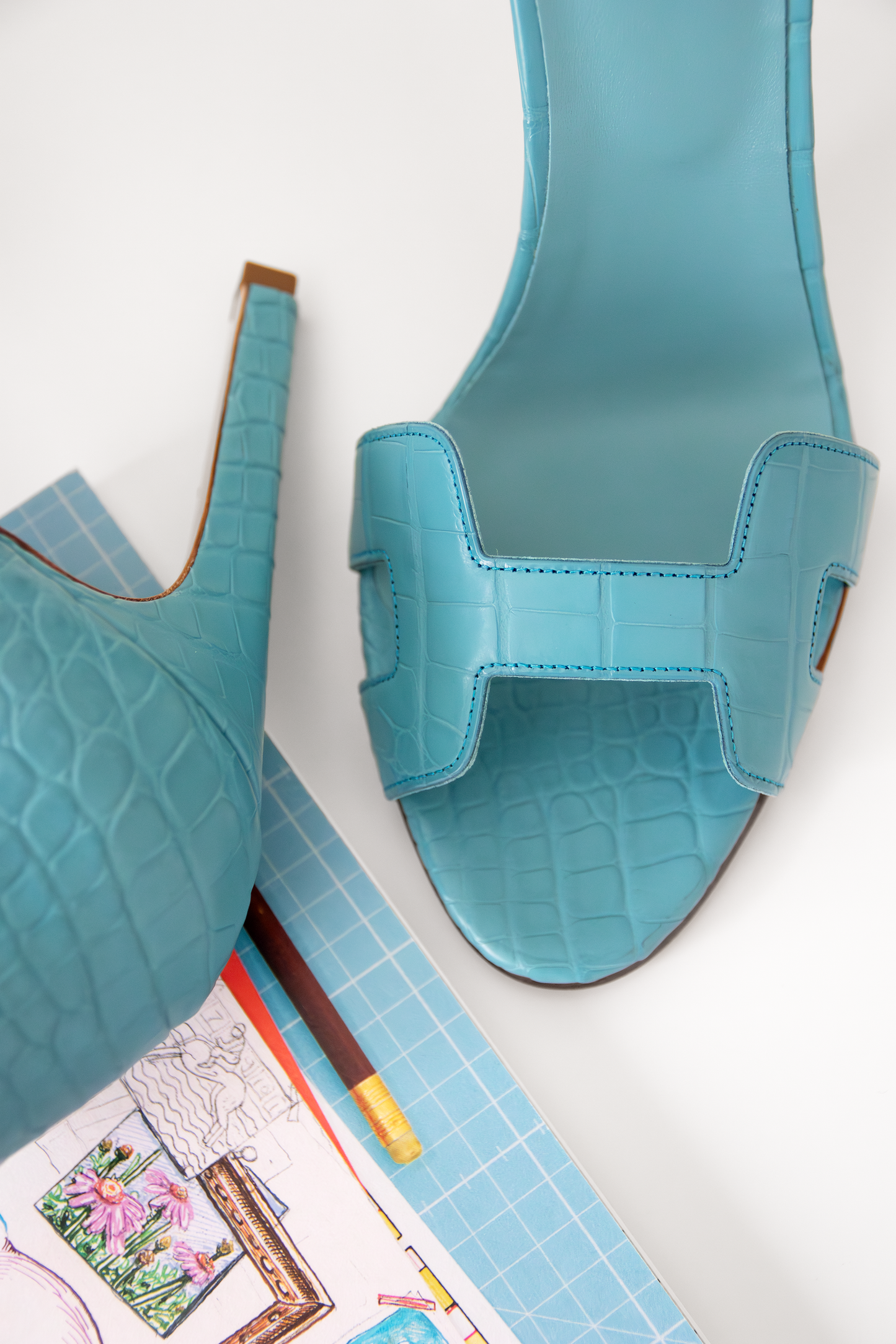 Hermès Premiere Sandals in Blue Sai Matte Alligator