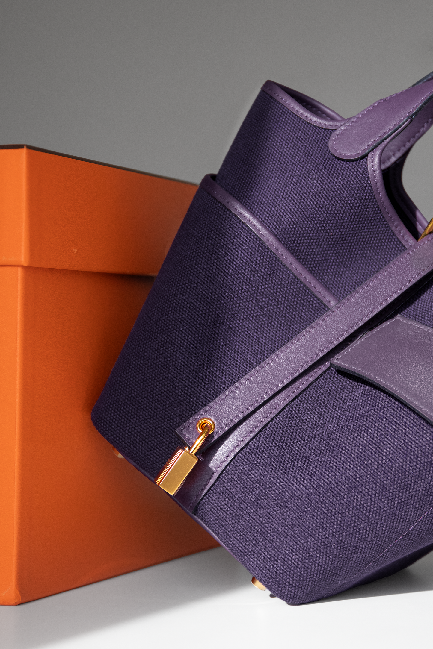 Hermès Picotin Cargo in Cassis GHW