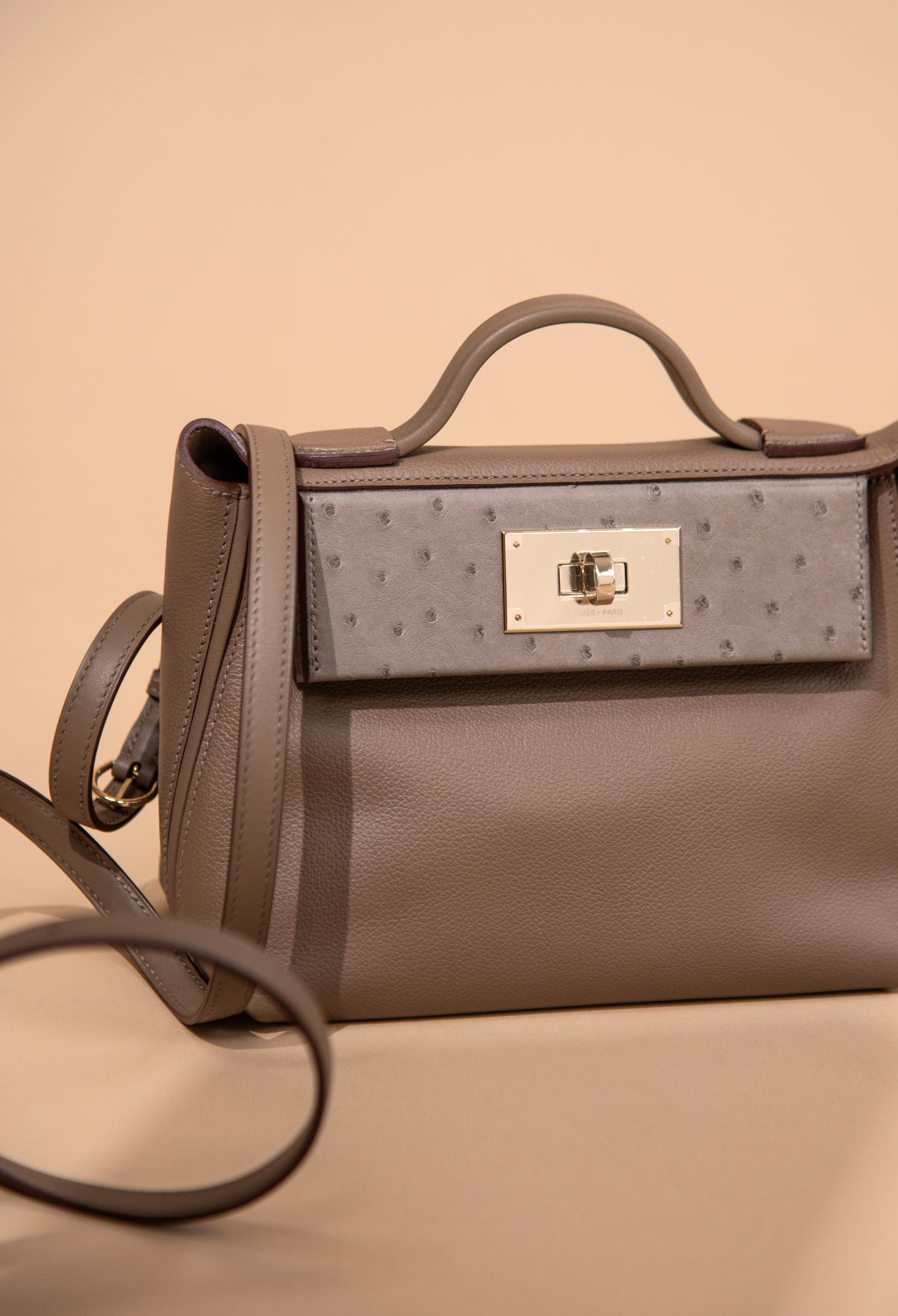 Hermès Mini 24/24 Etoupe Touch Ostrich PBHW