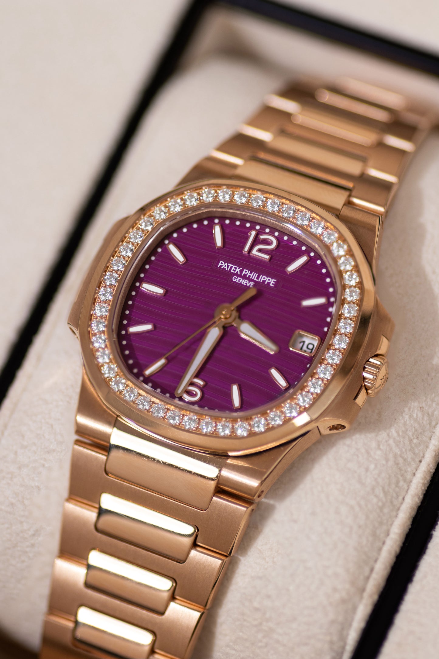 Patek Philippe 7010/1R Nautilus Rose Gold/Purple Dial Watch
