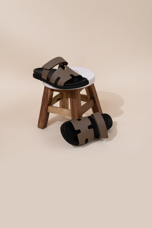 Hermès Chypre Sandals in Etoupe