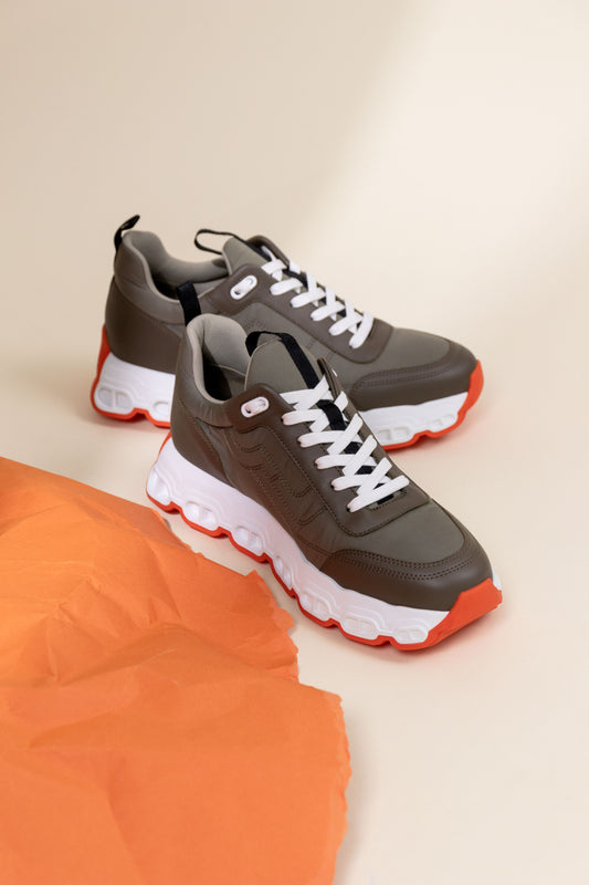 حذاء Hermès Impulse الرياضي باللون Vert Toundra