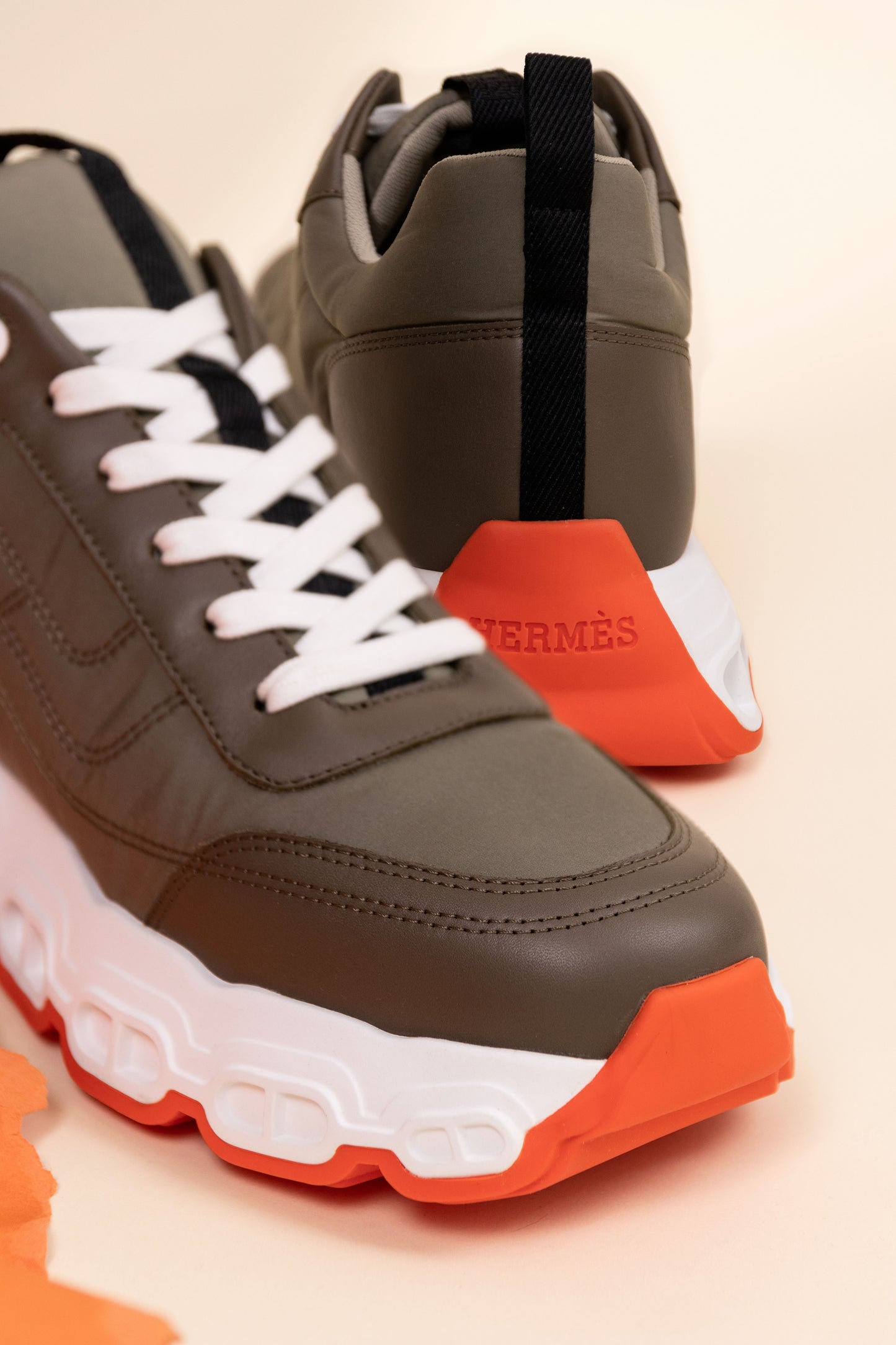 حذاء Hermès Impulse الرياضي باللون Vert Toundra