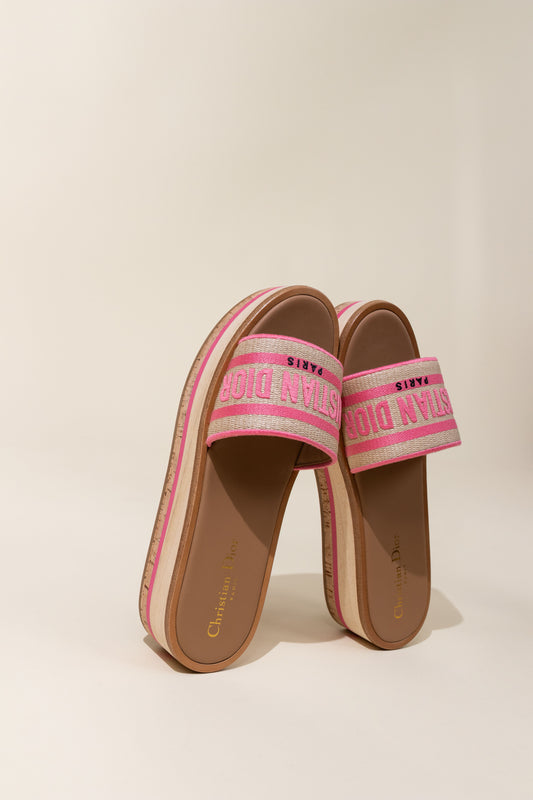 Dior Dioriviera Dway Platform Slides in Natural Raffia & Candy Pink