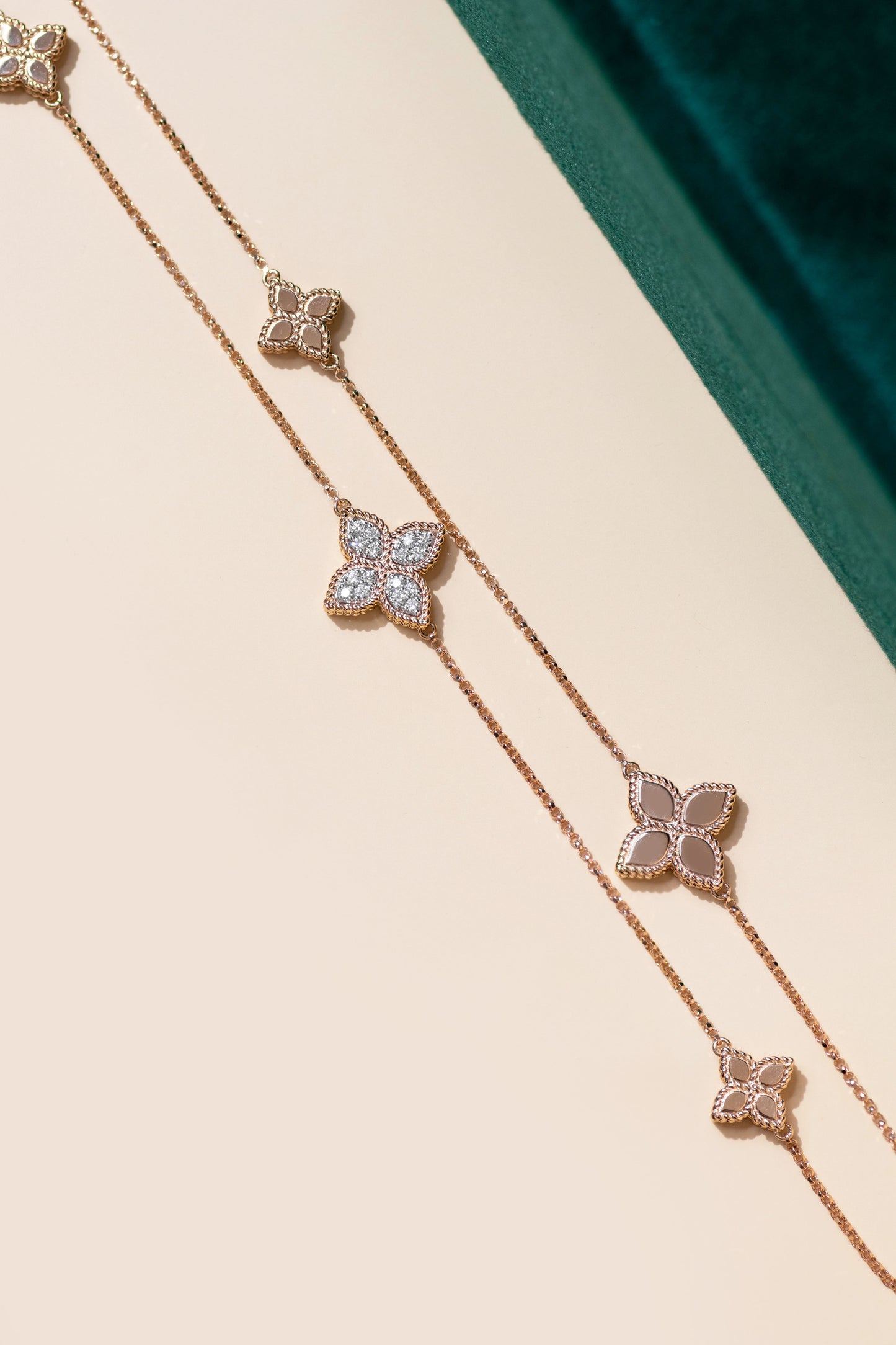 Robert Coin - Princess Flower Rose Gold Diamond Necklace