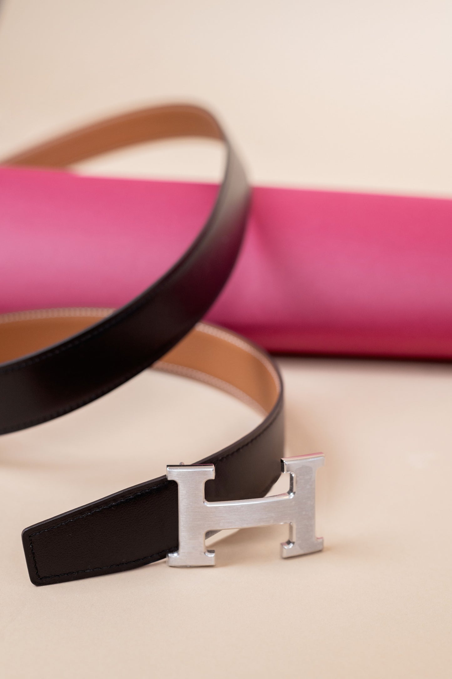 Hermès Men Reversible Leather Belt in Black/Gold