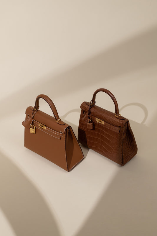 Hermès Kelly 25 Epsom Gold vs. Kelly 25 Gold Matte Alligator GHW