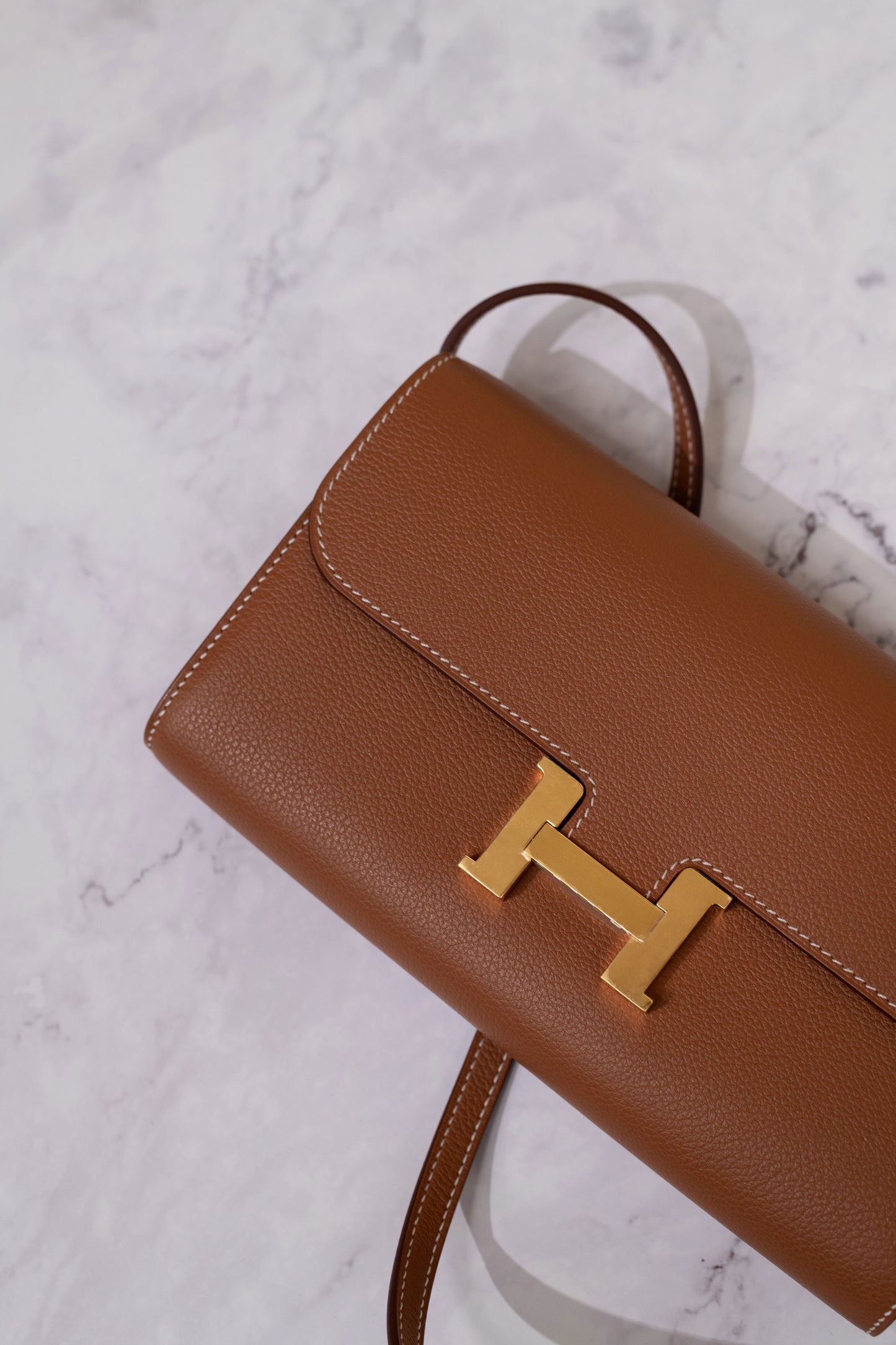 Hermès Constance Wallet To Go in Gold GHW