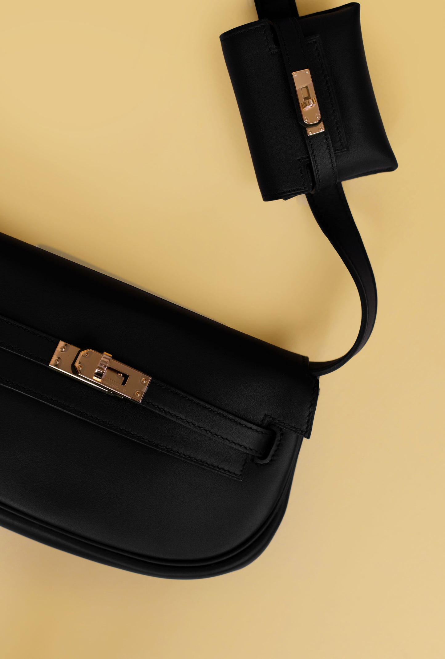 Hermès Kelly Moove Swift in Black GHW