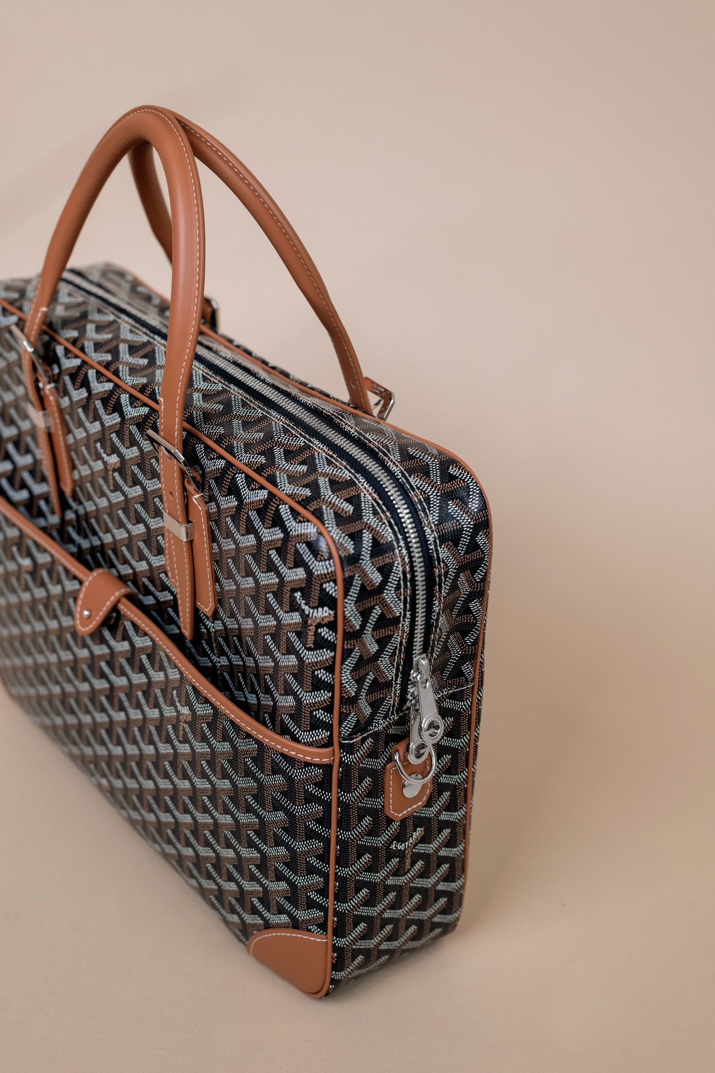 Goyard Ambassade MM Case in Tan/Black