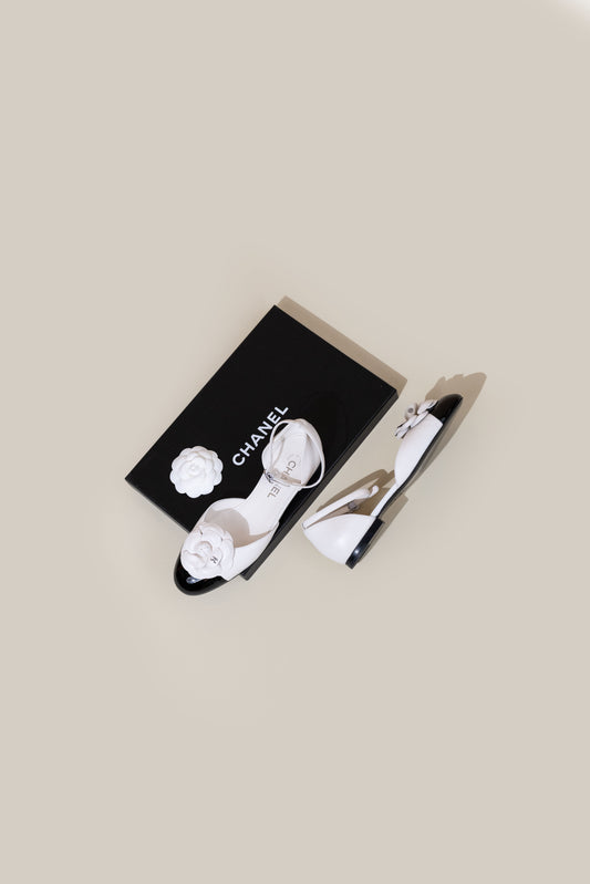 Chanel Mary Janes in Black/White