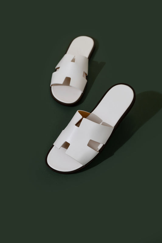 Hermès White Izmir Sandals