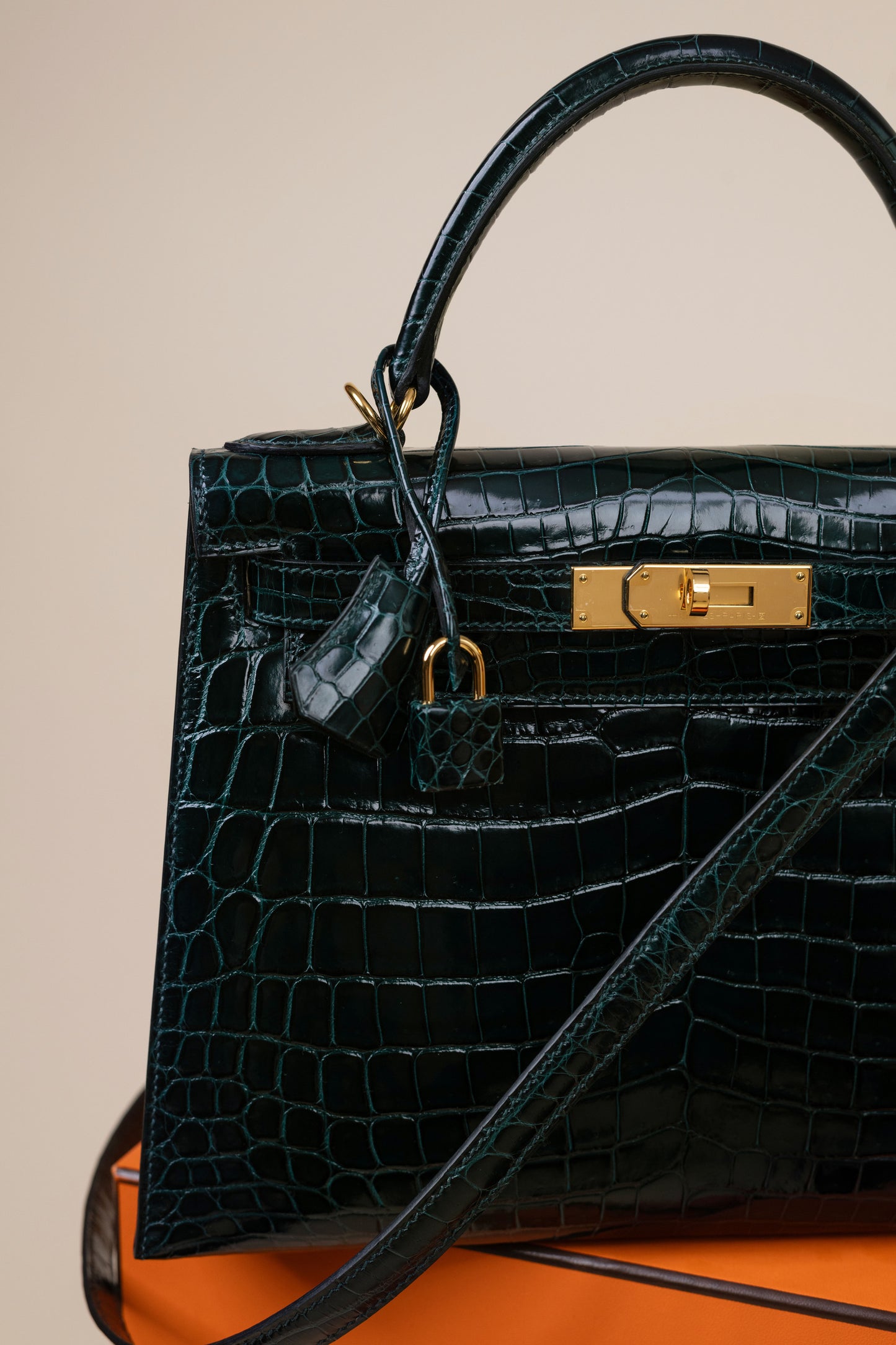 Hermès Kelly 28 & Mini Kelly 20 Shiny Crocodile in Vert Rousseau GHW